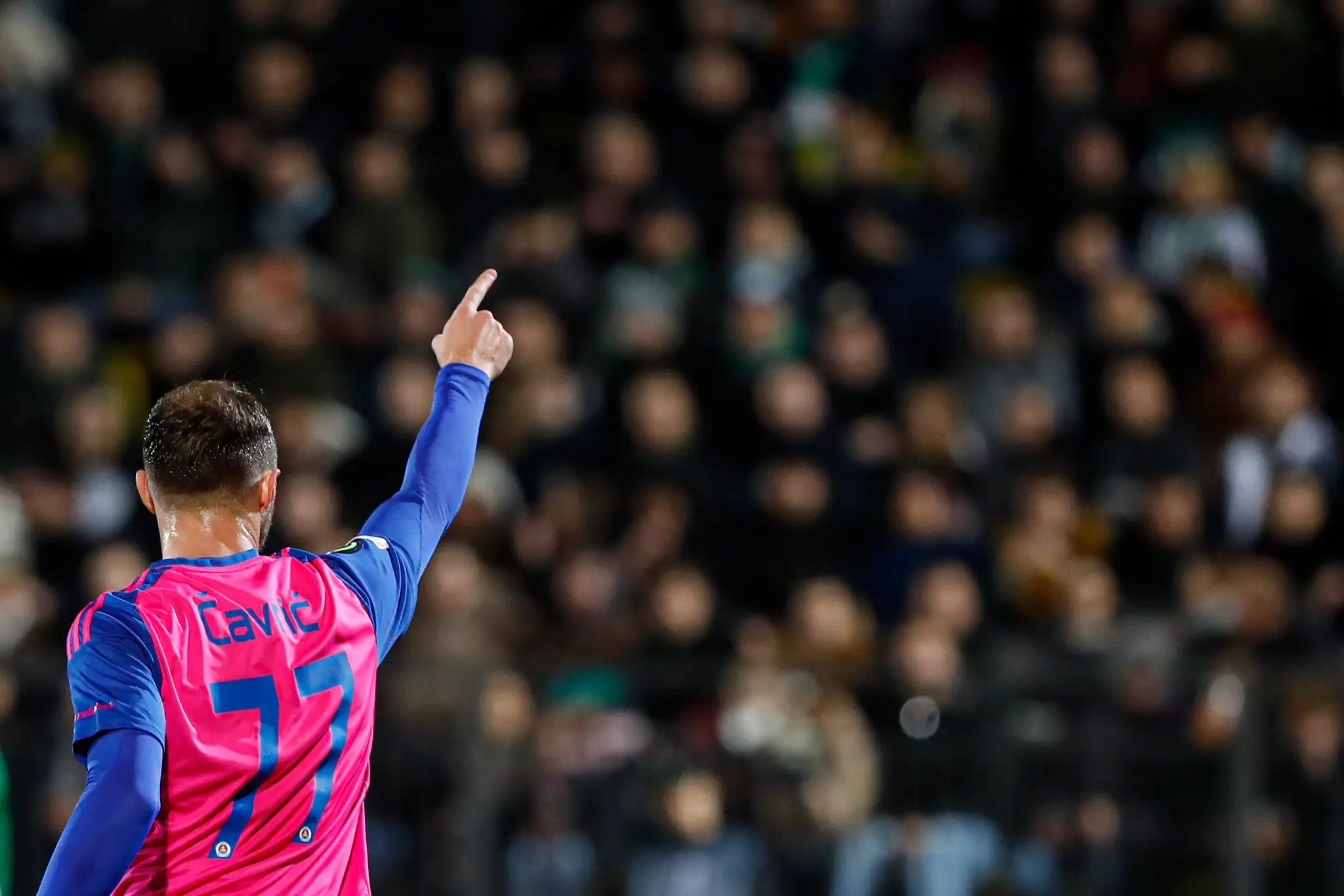 Slovan oslavuje historický postup do vyraďovacej časti Európskej konferenčnej ligy. 