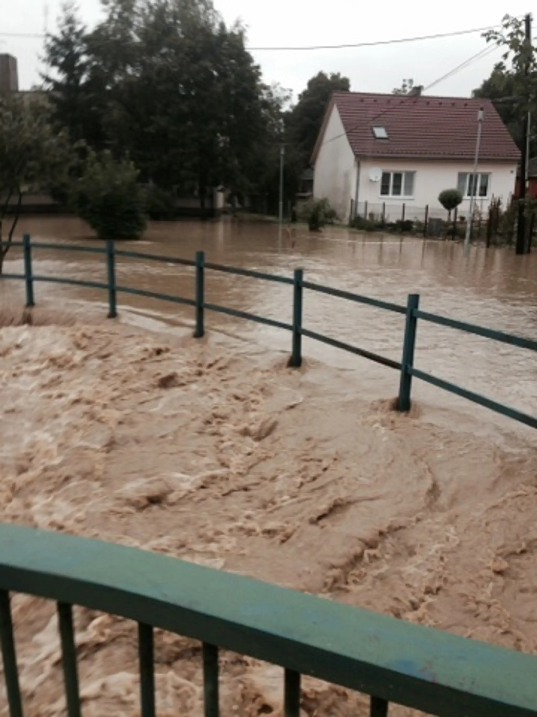 Záplavy na Slovensku- obec Prašník pri Vrbovom