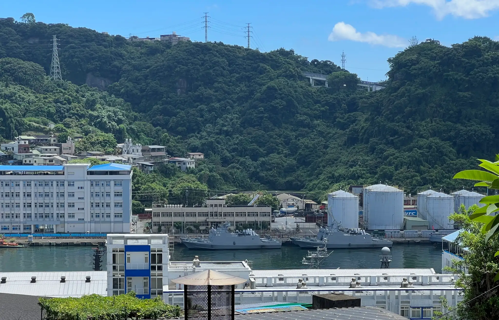 Taiwanské vojenské plavidlá v prístave Keelung na Taiwane
