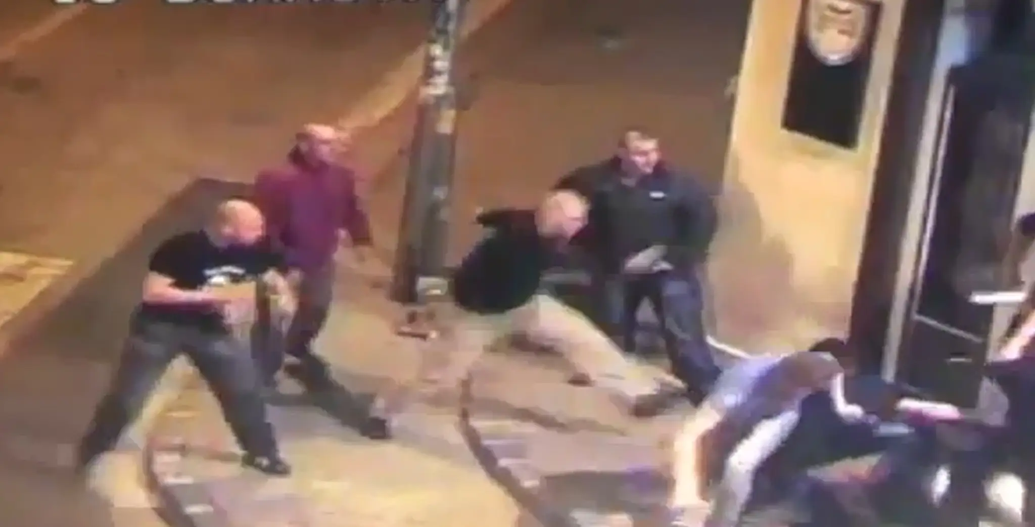 Útok na študentský bar v Nitre.