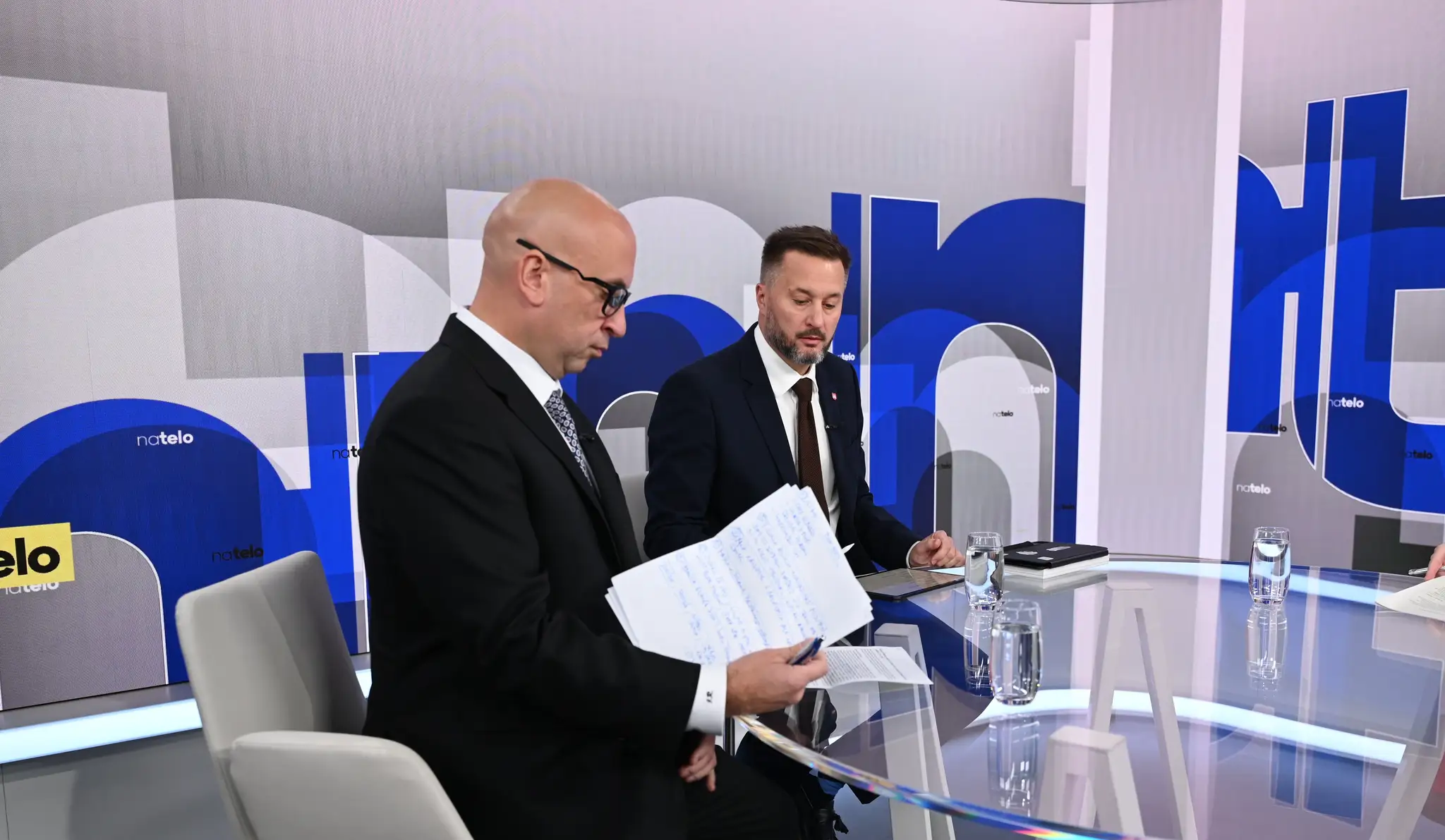 Matúš Vallo a Jozef Ráž v relácii Na telo