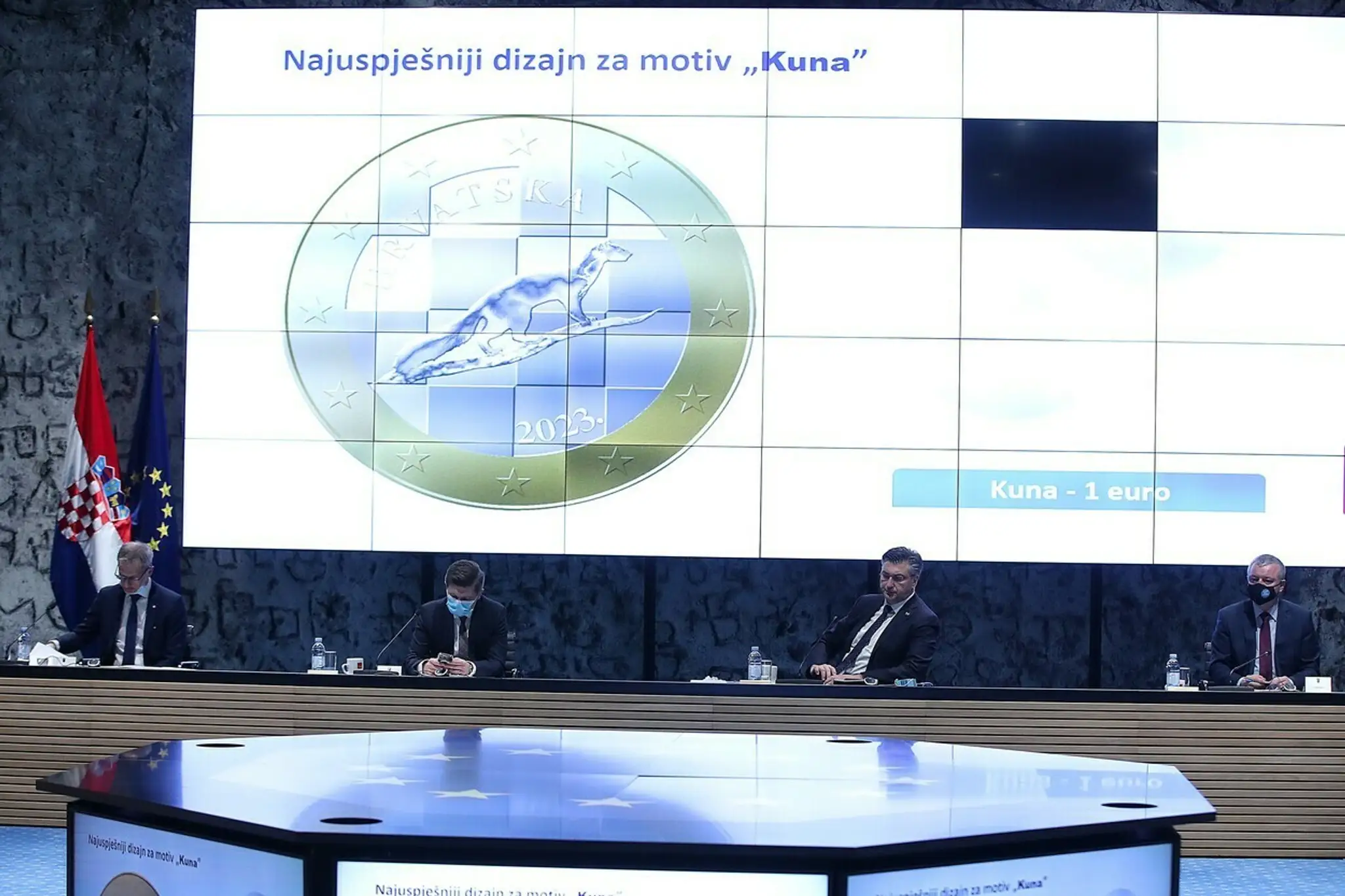 Návrh chorvátskej jednoeurovej mince.