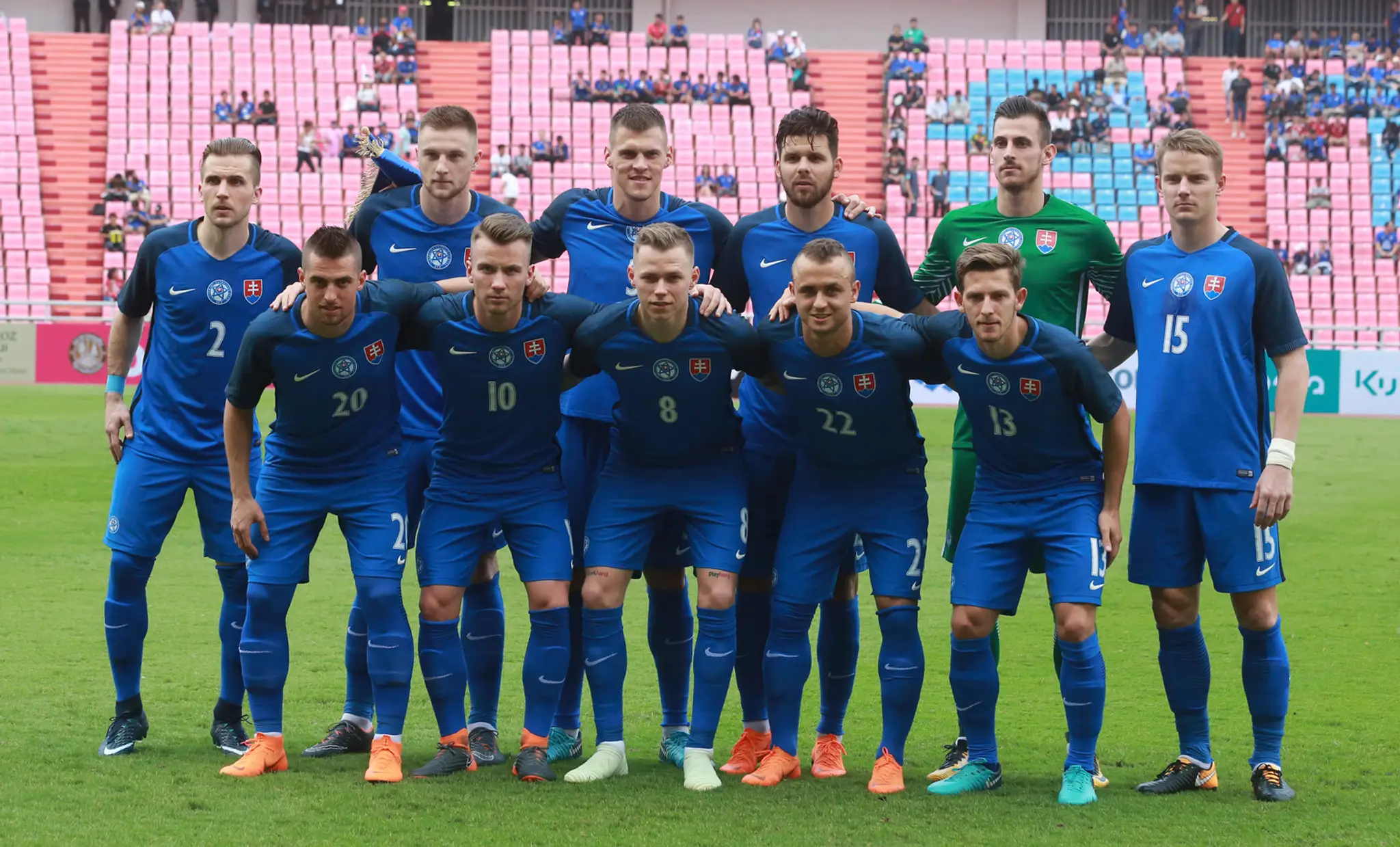 Slovenský reprezentačný tím pred semifinálovým zápasom Kráľovského pohára v Bankoku Slovensko - Spojené arabské emiráty.