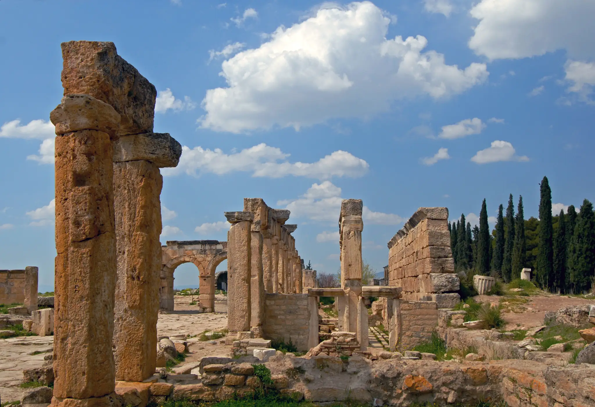 T 4 Hierapolis.jpg