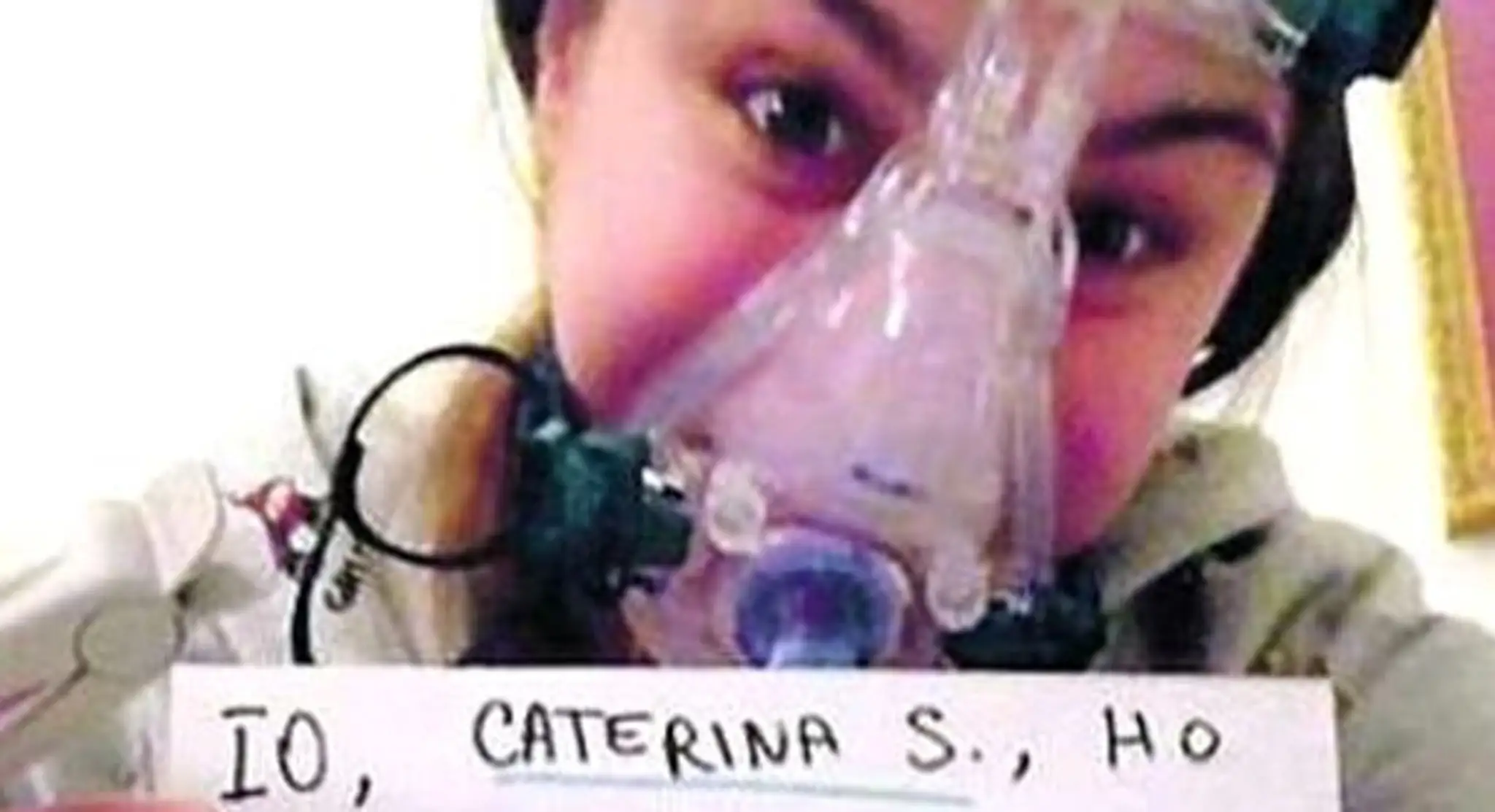 Caterina Simonsenová trpí vzácnou genetickou vadou