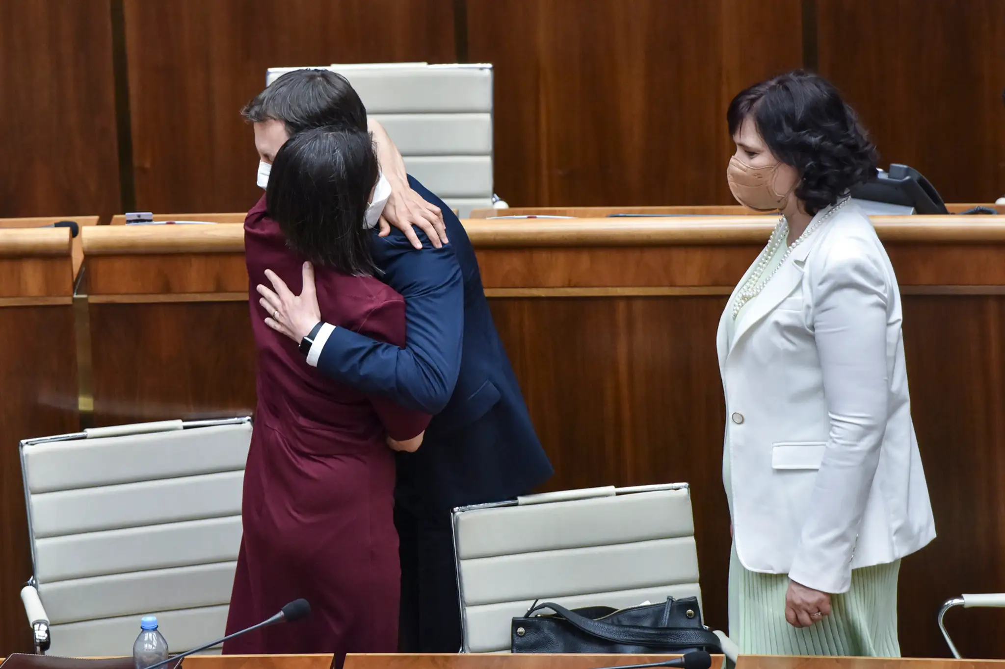 Ministerka spravodlivosti Mária Kolíková s premiérom Eduardom Hegerom.