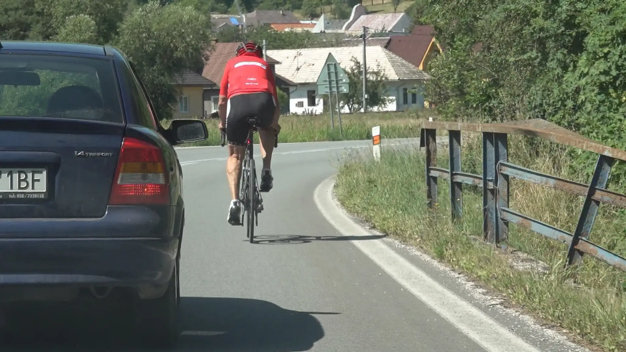 Už polroka platí nový zákon, ktorý má znížiť nehody cyklistov.