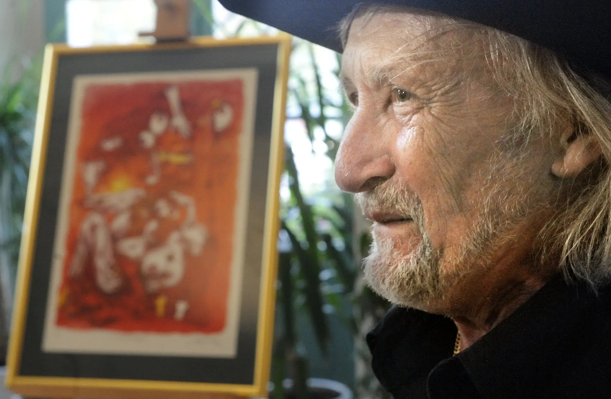 Juraj Jakubisko na výstave svojich obrazov