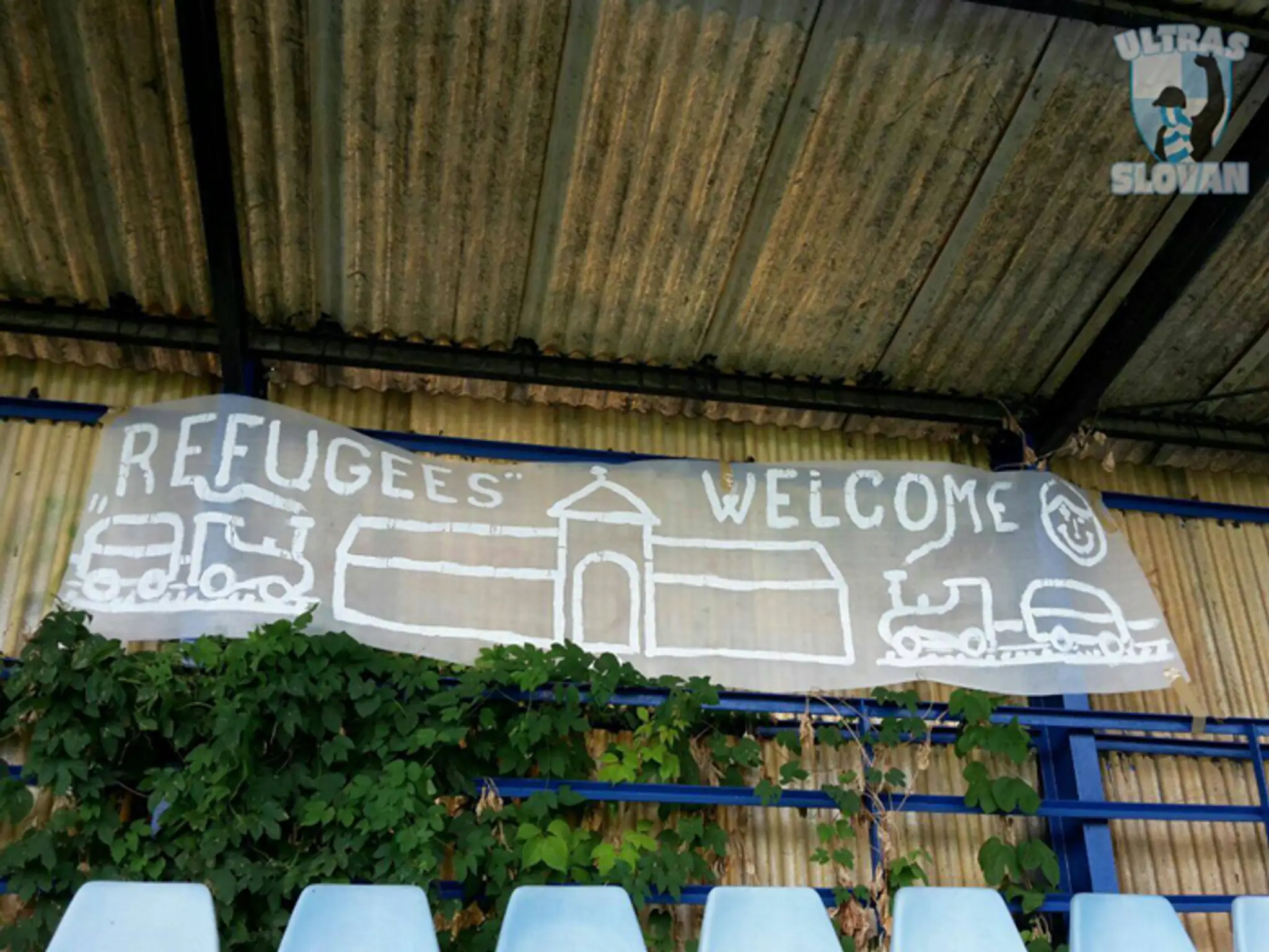 Transparent na zápase Slovan - Senec.
