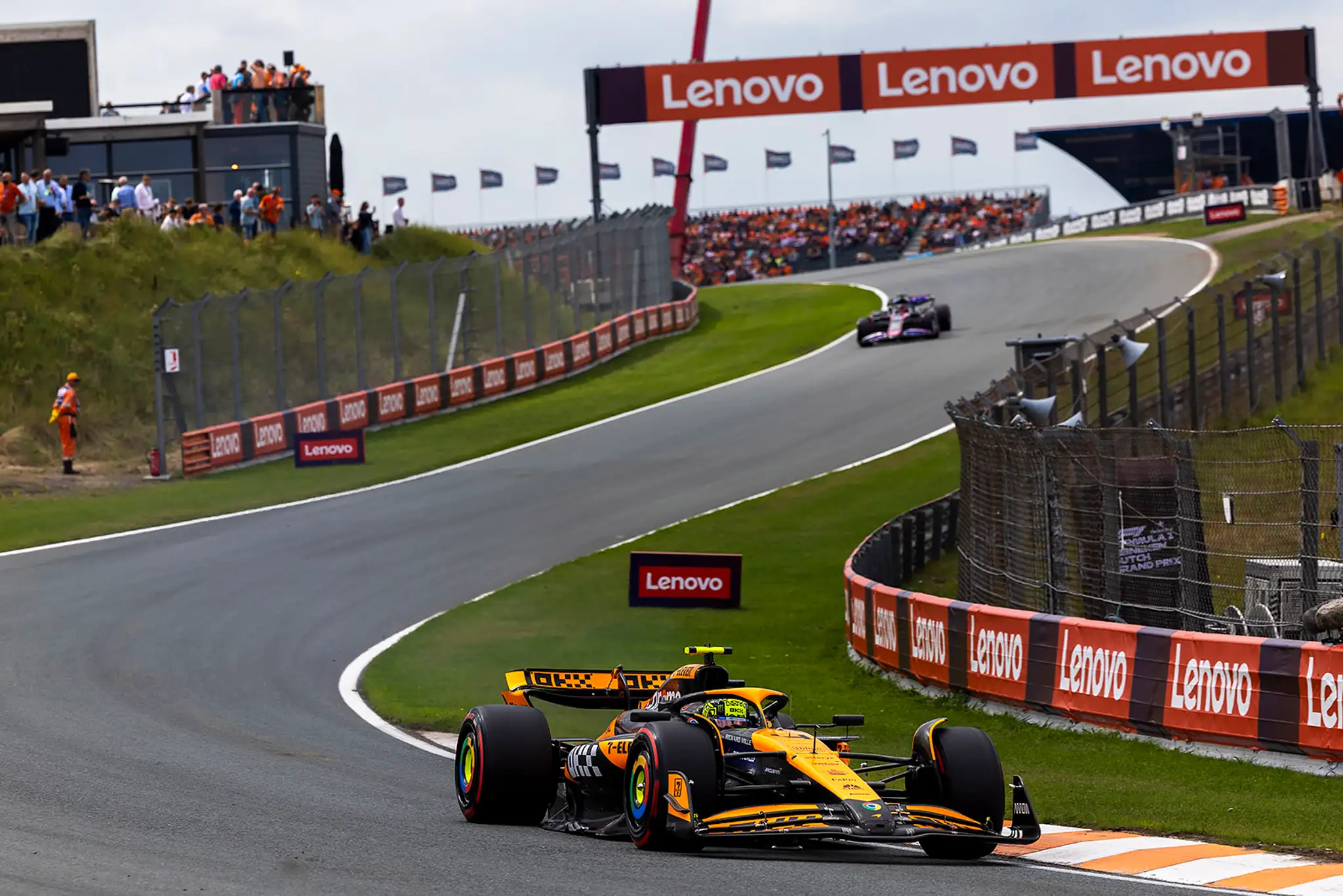 Pole position si vybojoval Charles Leclerc na Ferrari.
