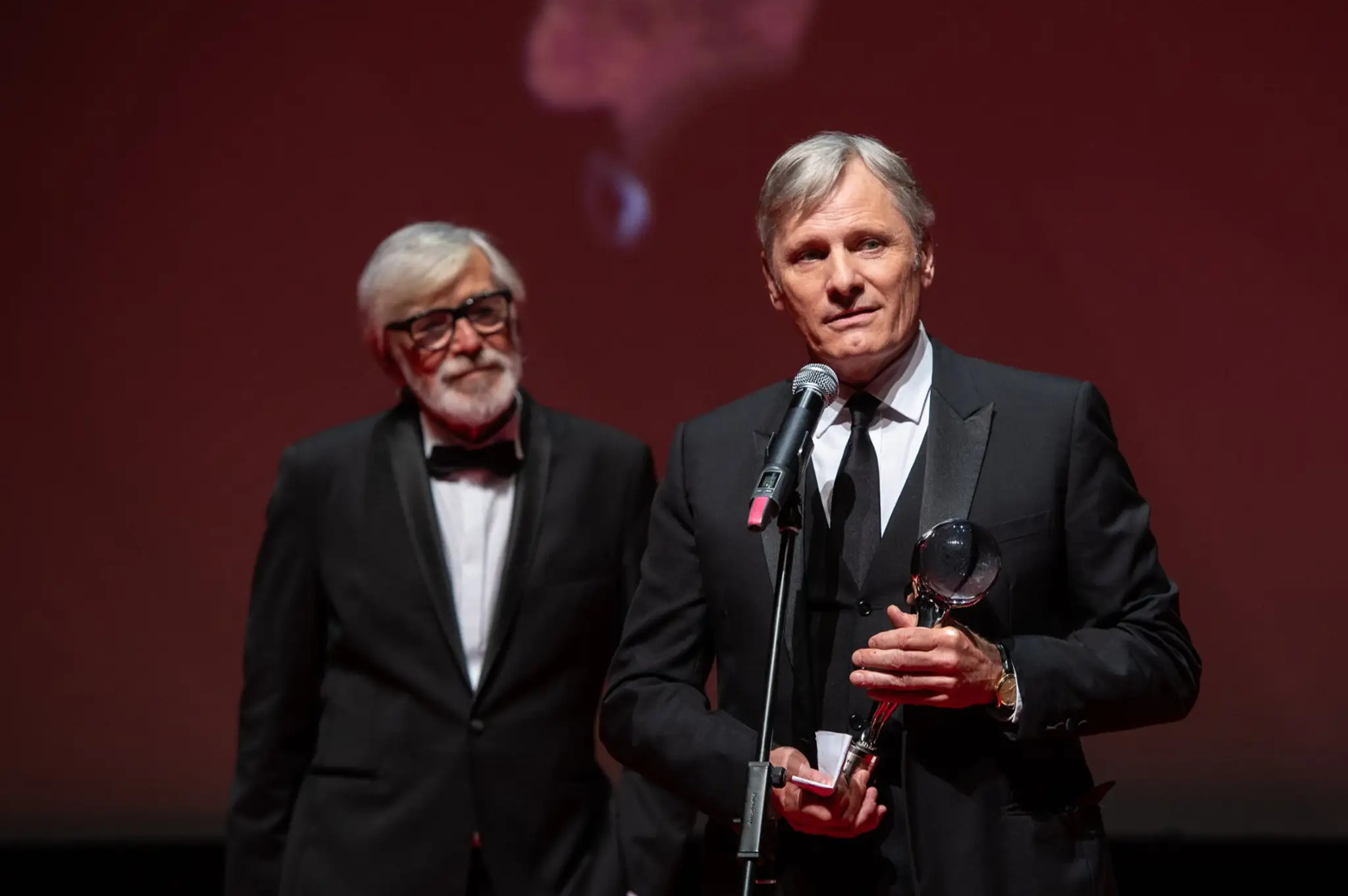Prezident festivalu Jiří Bartoška a herec Viggo Mortensen