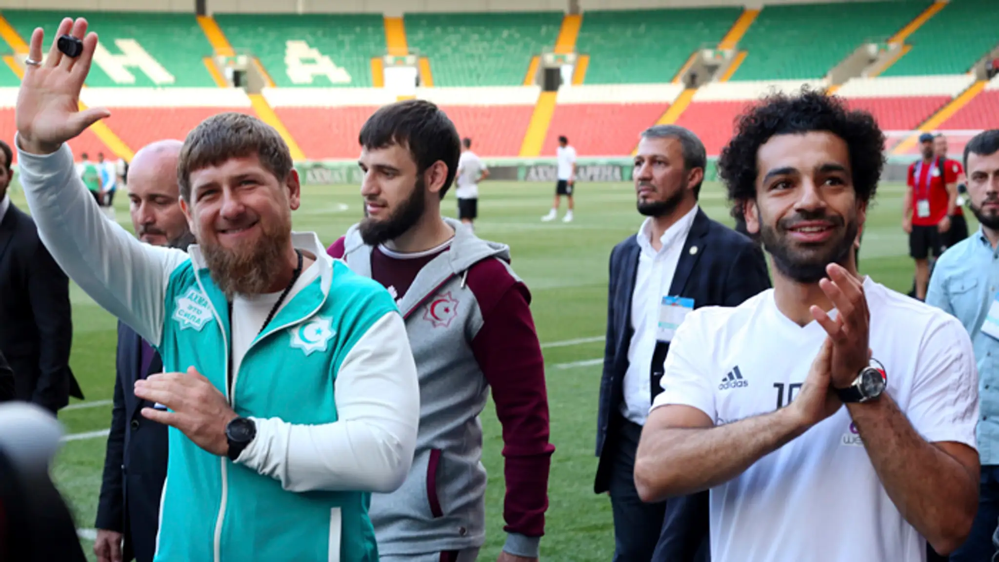 Líder Čečenska Ramzan Kadyrov a egyptský reprezentant Mohamed Salah.