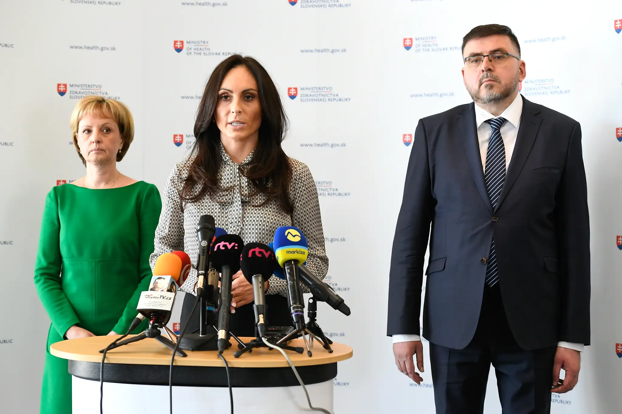 Zuzana Dolinková po skončení rokovania so zástupcami ZMOS-u a so zástupcami primárnych pediatrov