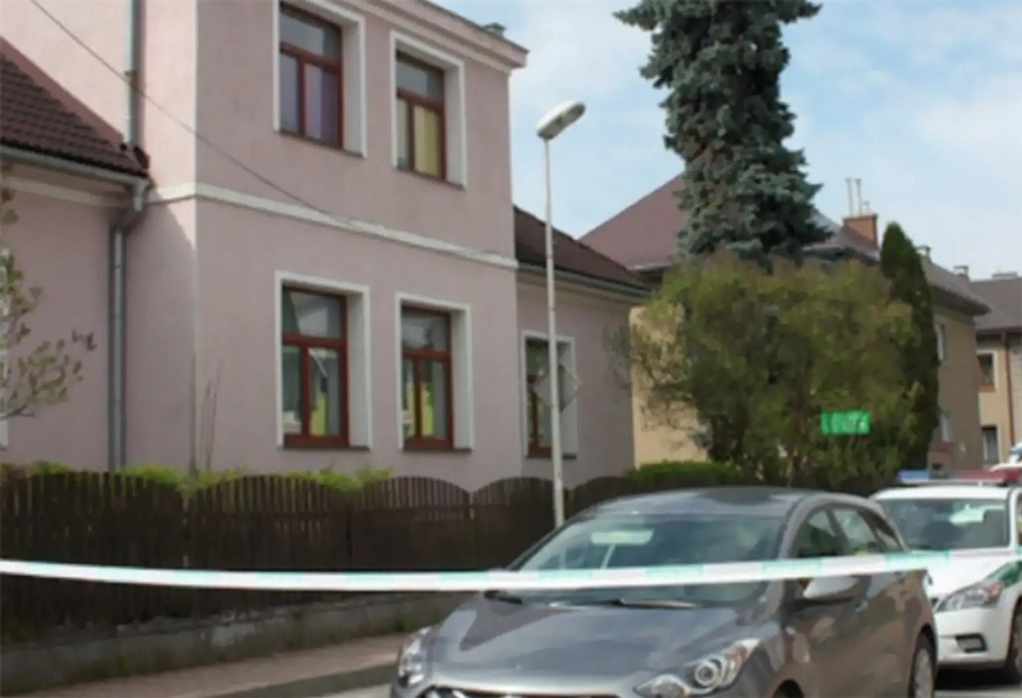 Dom právničky v Dolnom Kubíne, kde vybuchol nástražný systém