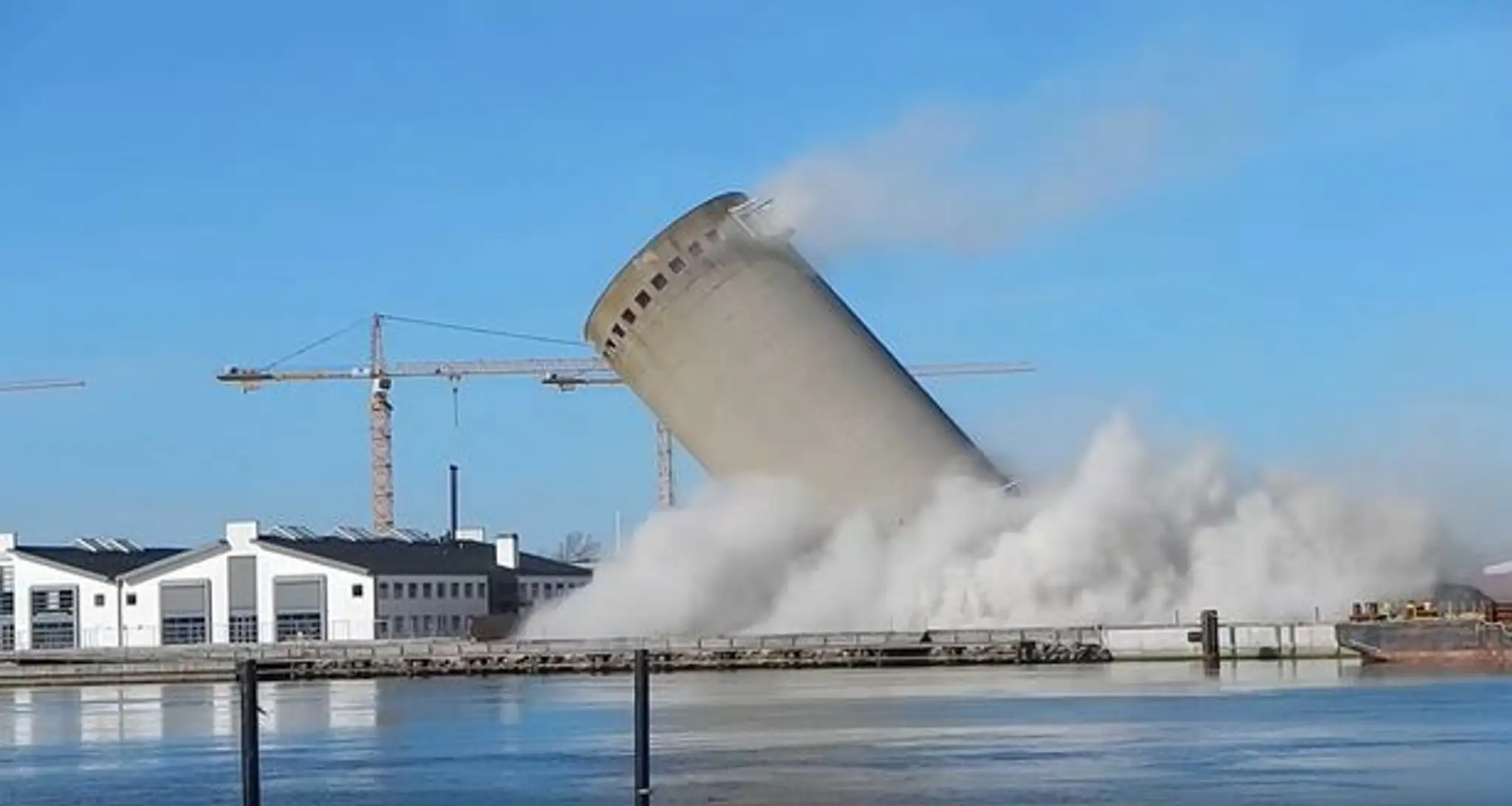 Demolácia veže v dánskom prístavnom meste Vordingborg