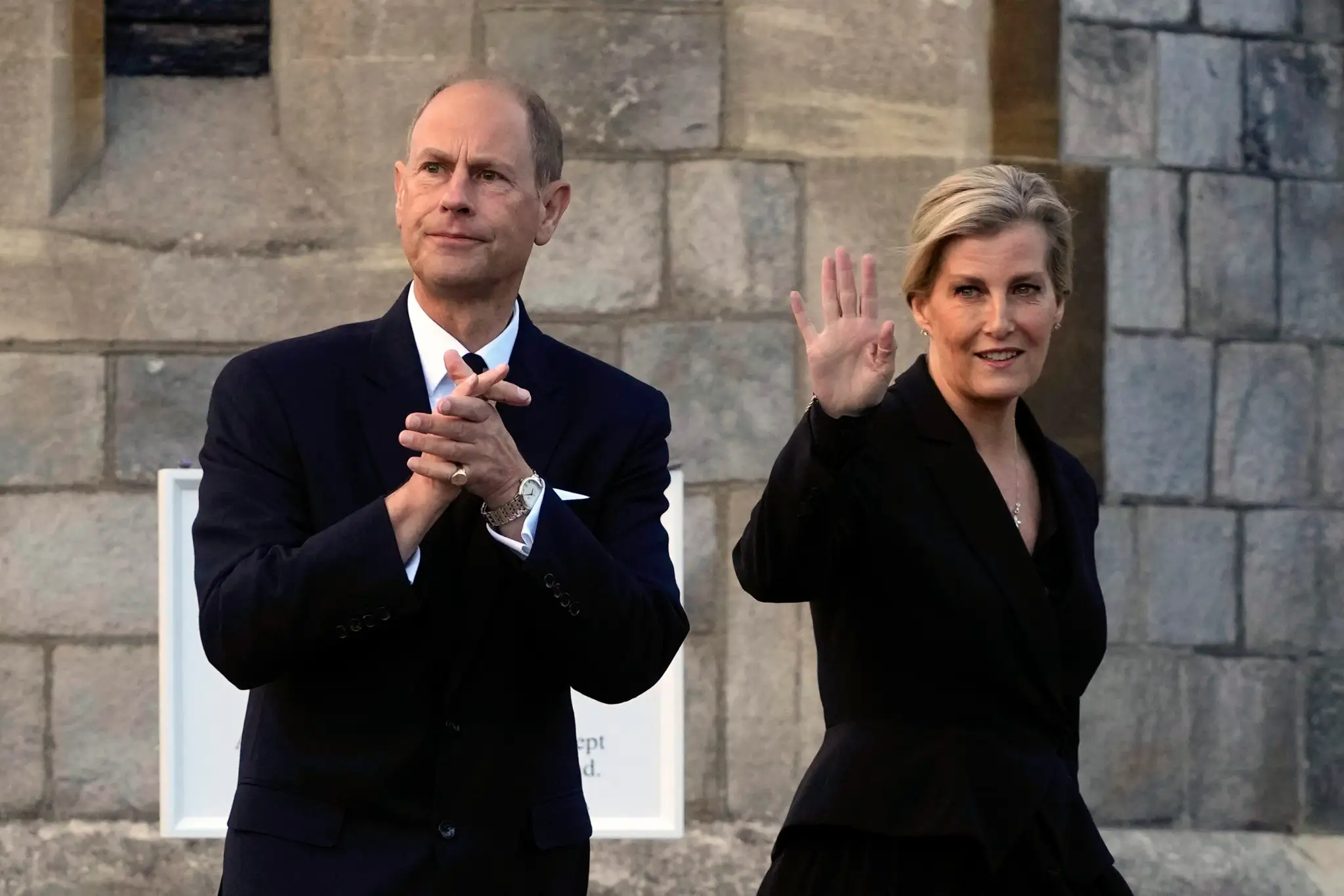 Karol III. vymenoval svojho mladšieho brata princa Edwarda za nového vojvodu z Edinburghu.