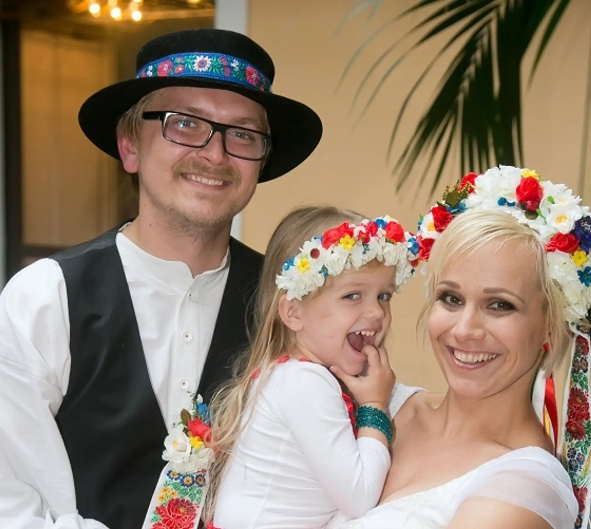 Júlia Ružička Horváthová, Jakub Ružička, dcéra Hanka