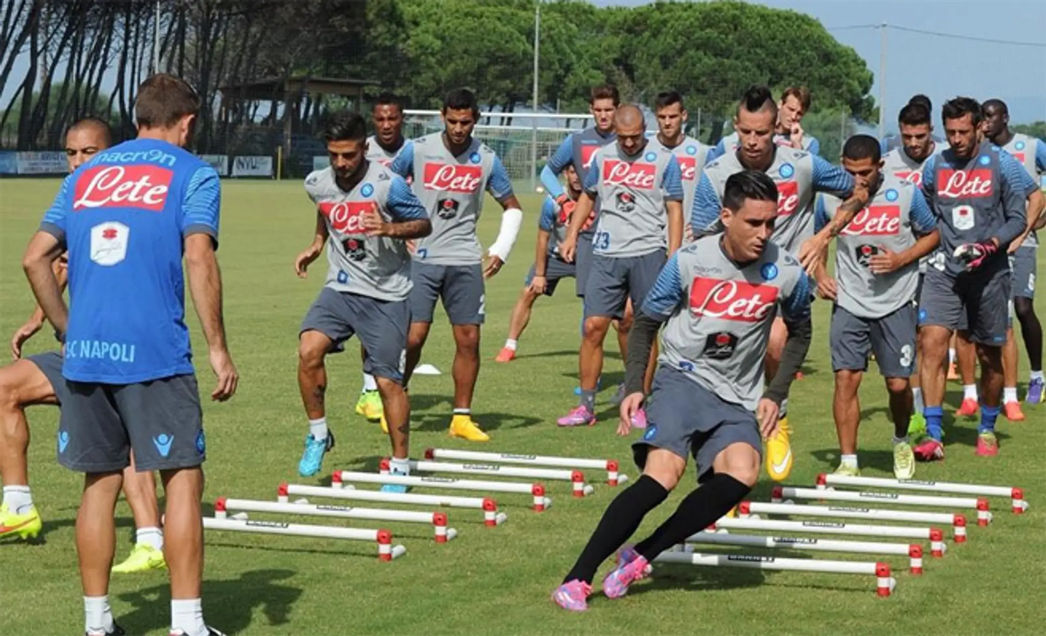 Futbalisti SSC Neapol na tréningu