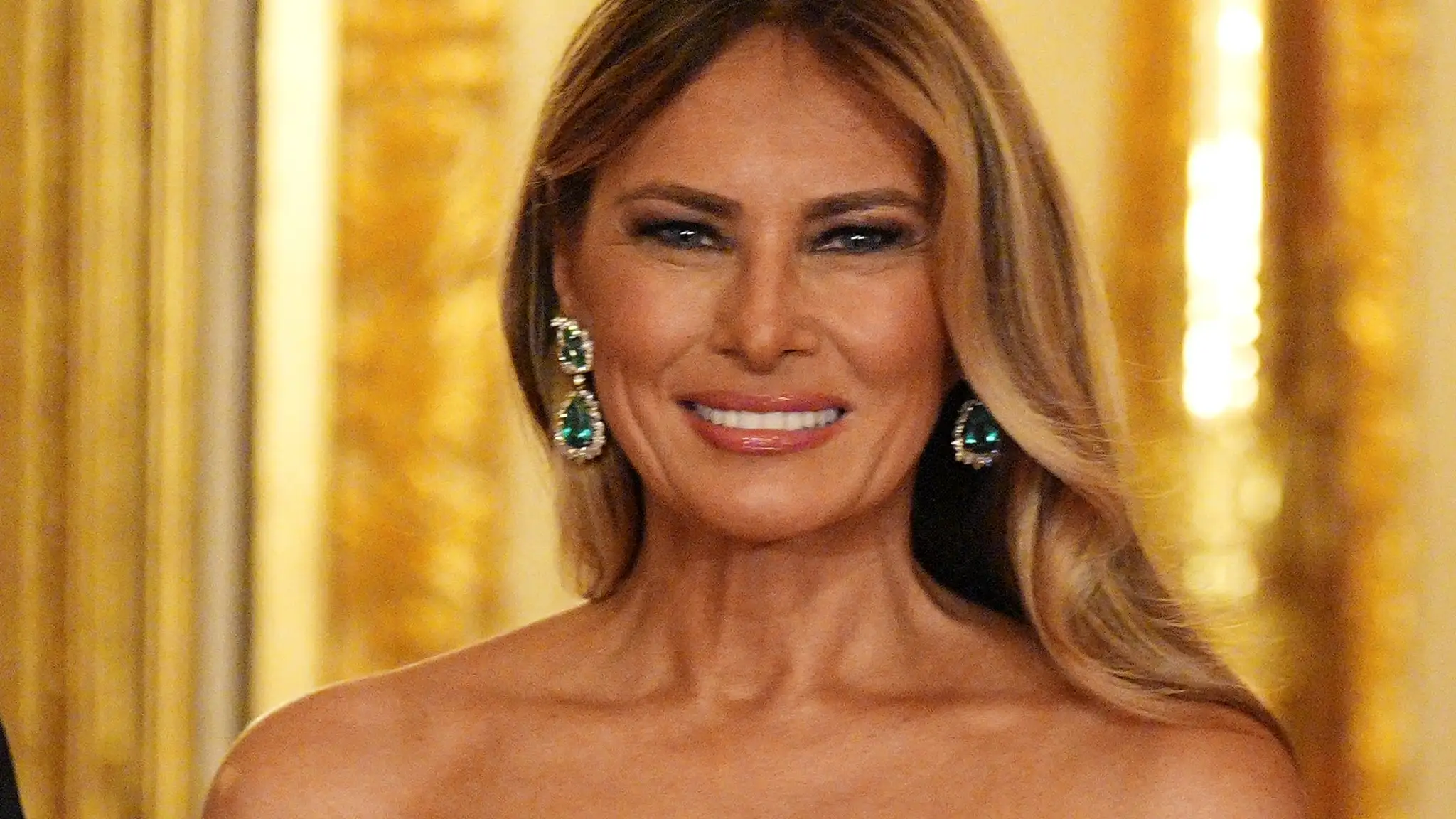 Melania Trump bola neprehliadnuteľná.