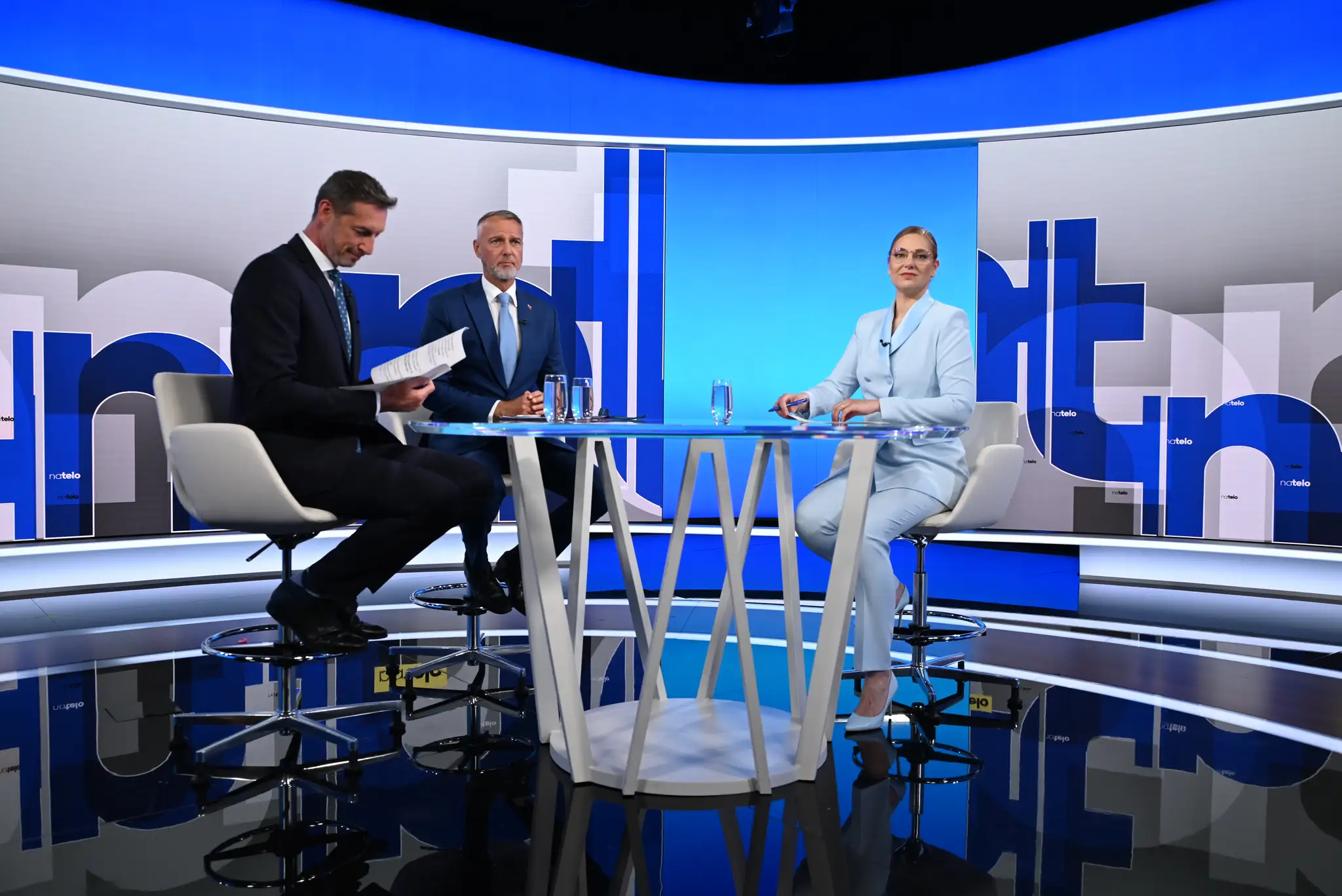 Hosťami relácie Na telo boli Richard Raši (Hlas-SD) a Milan Majerský (KDH)