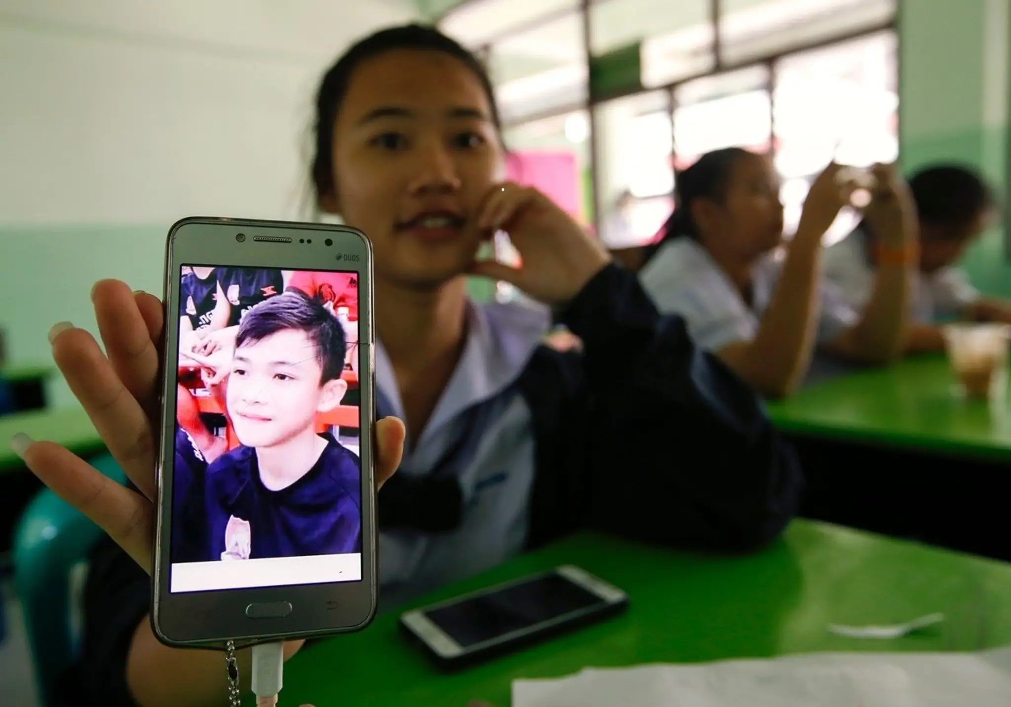 Duangpetch Promthep na fotke v mobile.