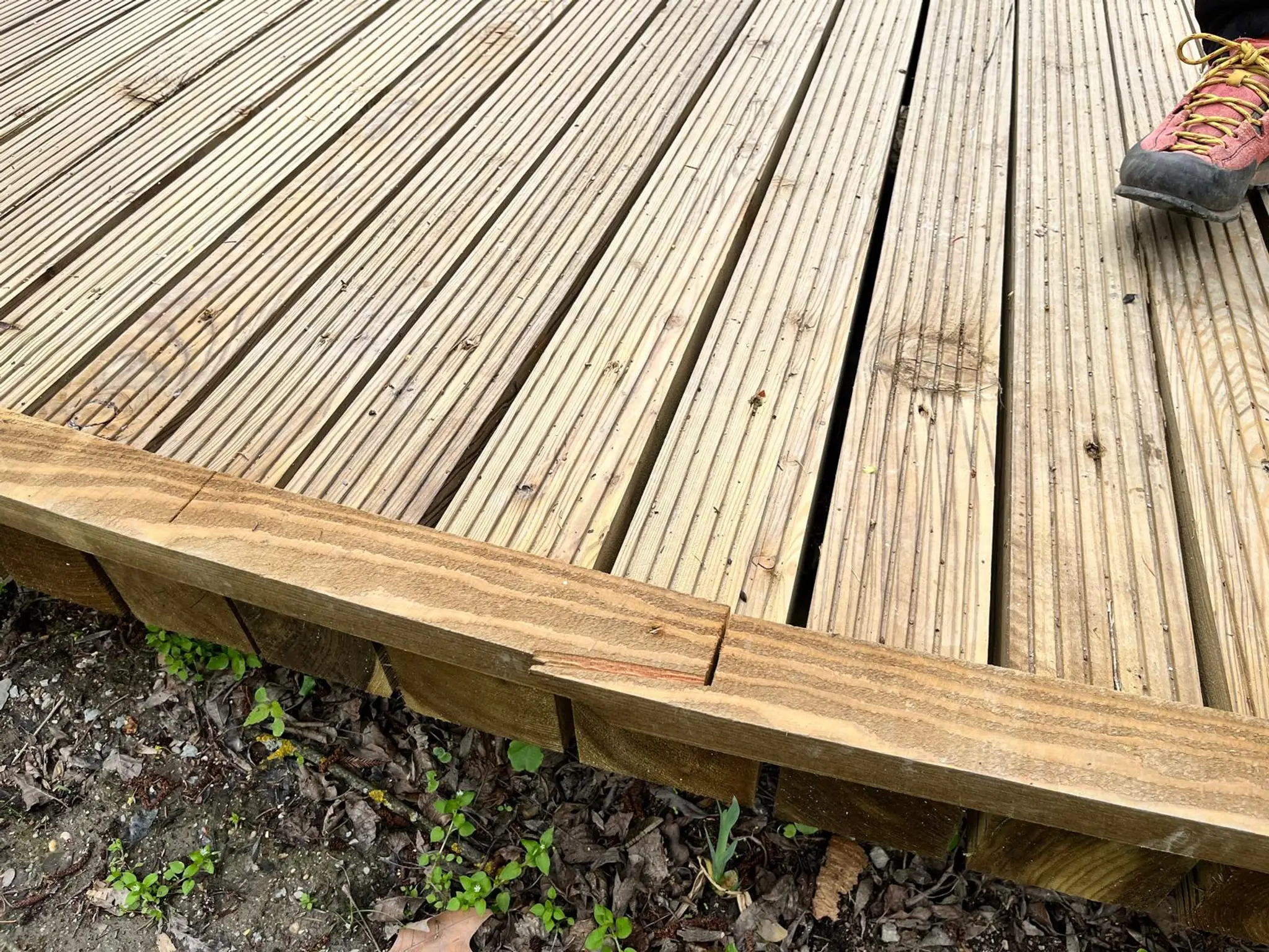 Stupavský park vandali zničili len deň po otvorení.