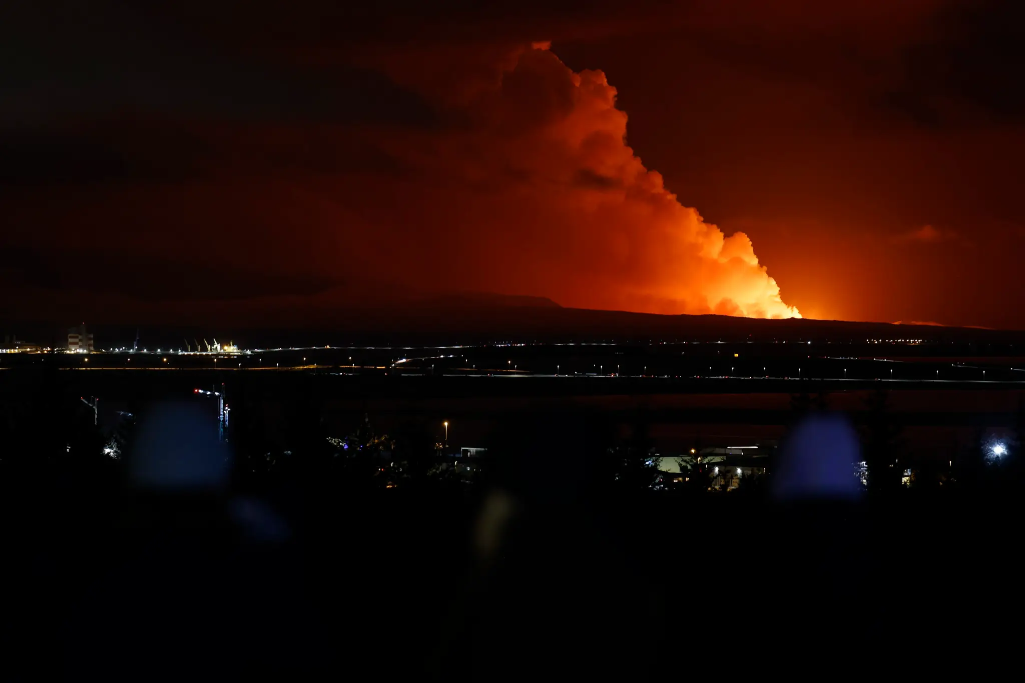 Erupcia sopky na polostrove Reykjanes.
