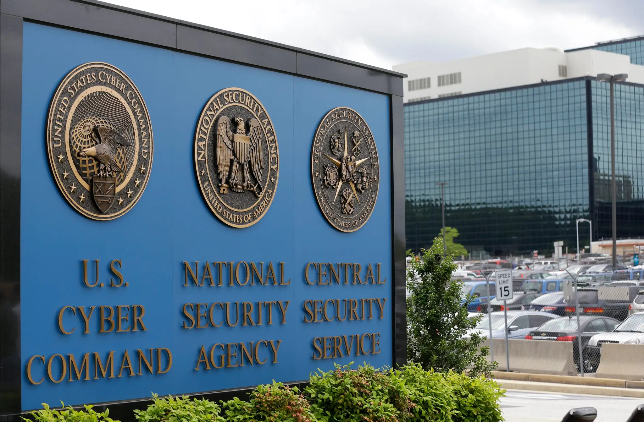 Americká Národná bezpečnostná agentúra (NSA).