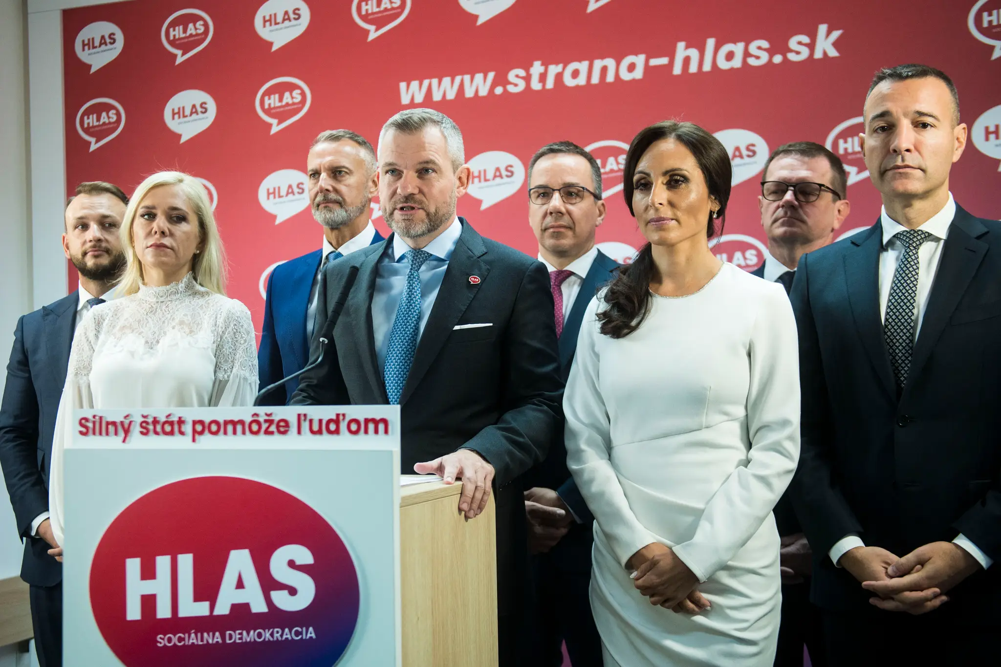 Nominanti Hlasu na ministrov