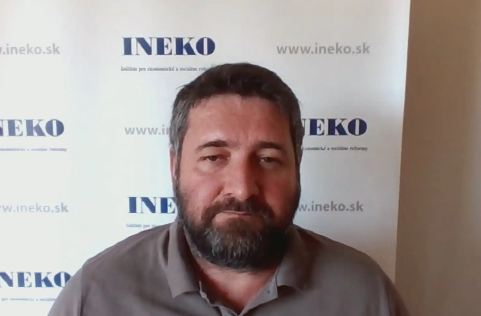 Riaditeľ inštitútu INEKO a zdravotnícky analytik Dušan Zachar k tendru na záchranky