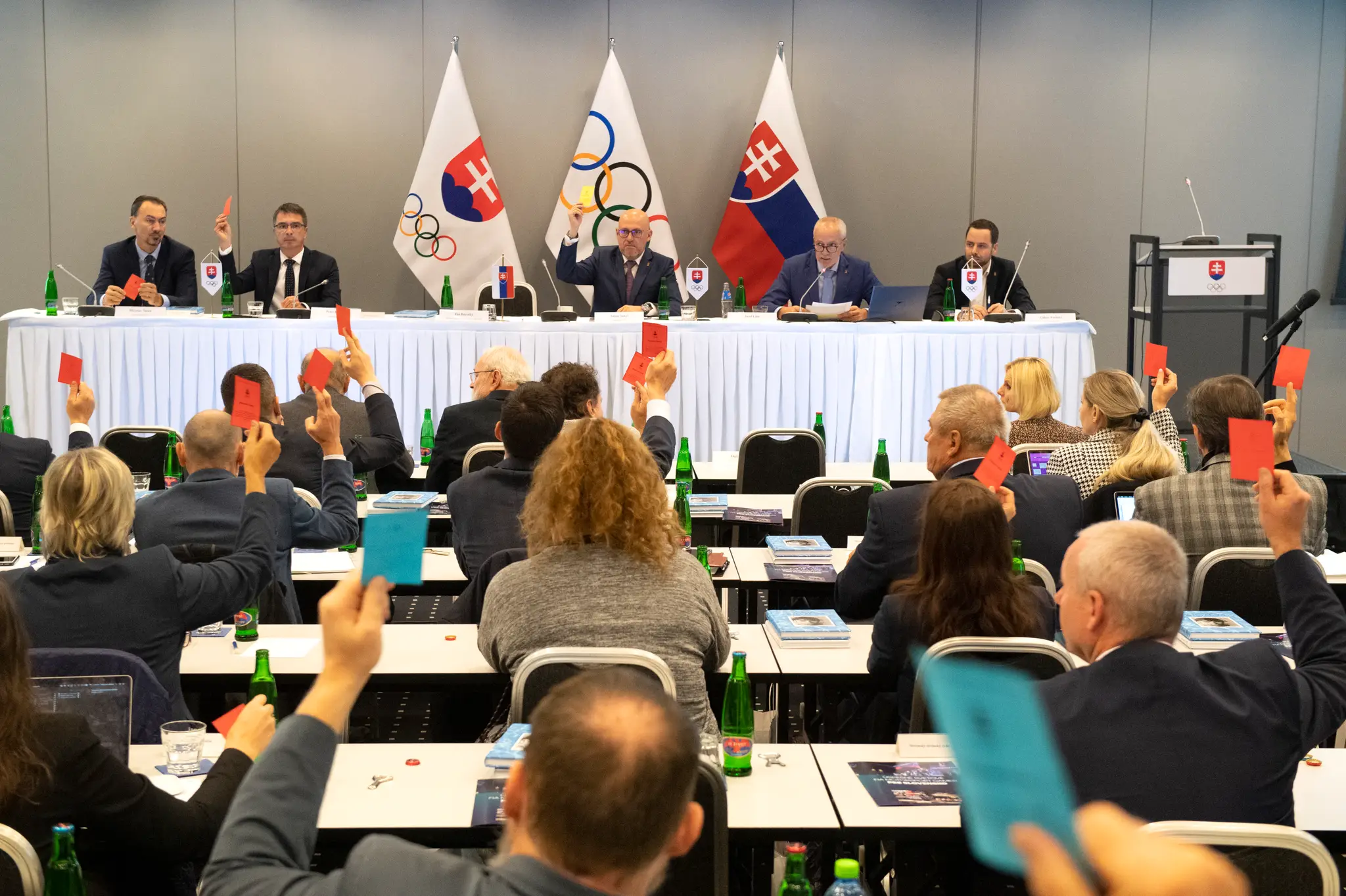 Hlasovanie počas 63. valného zhromaždenia Slovenského olympijského a športového výboru.