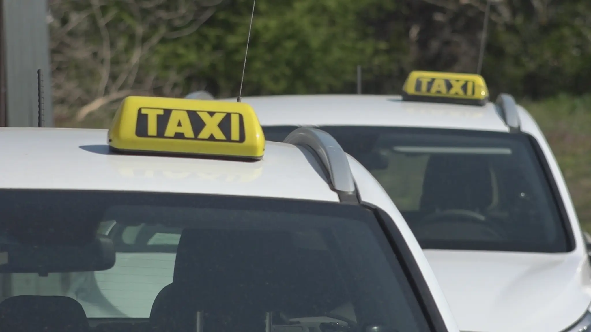 19_nz_tazky_zivot_taxikarov-oprava_BFF.xfer_tvnoviny.mp4