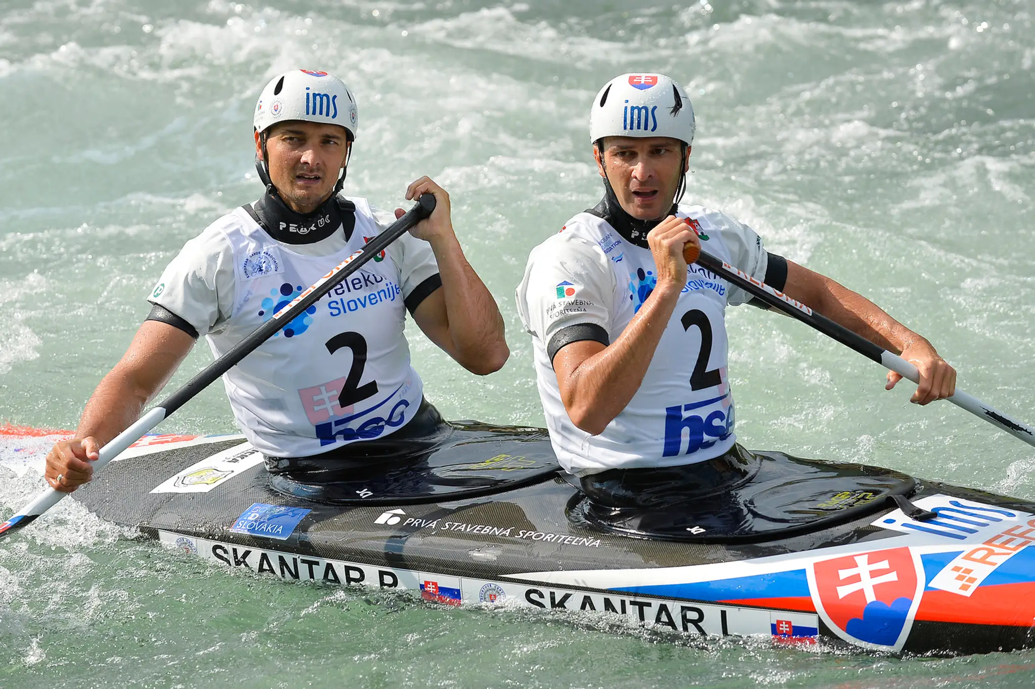 Na snímke slovenskí reprezentanti Ladislav (vpravo) a Peter Škantárovci.
