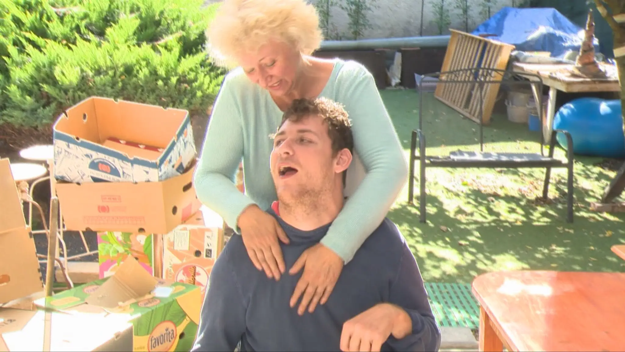 Adriena považuje za veľké šťastie, že počas požiaru neboli so synom doma.