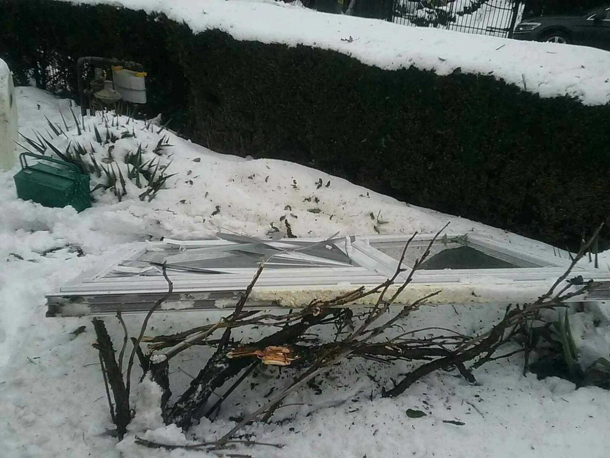 Po výbuchu plynu v Gregorovciach, okres Prešov. 