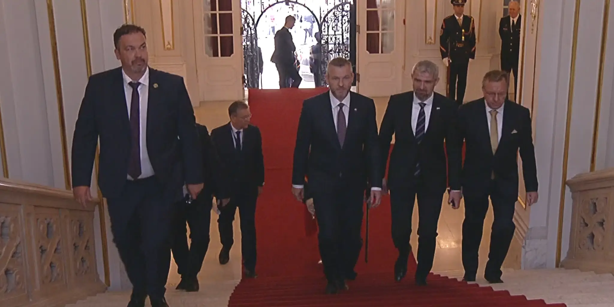 Peter Pellegrini počas príchodu do Reduty.