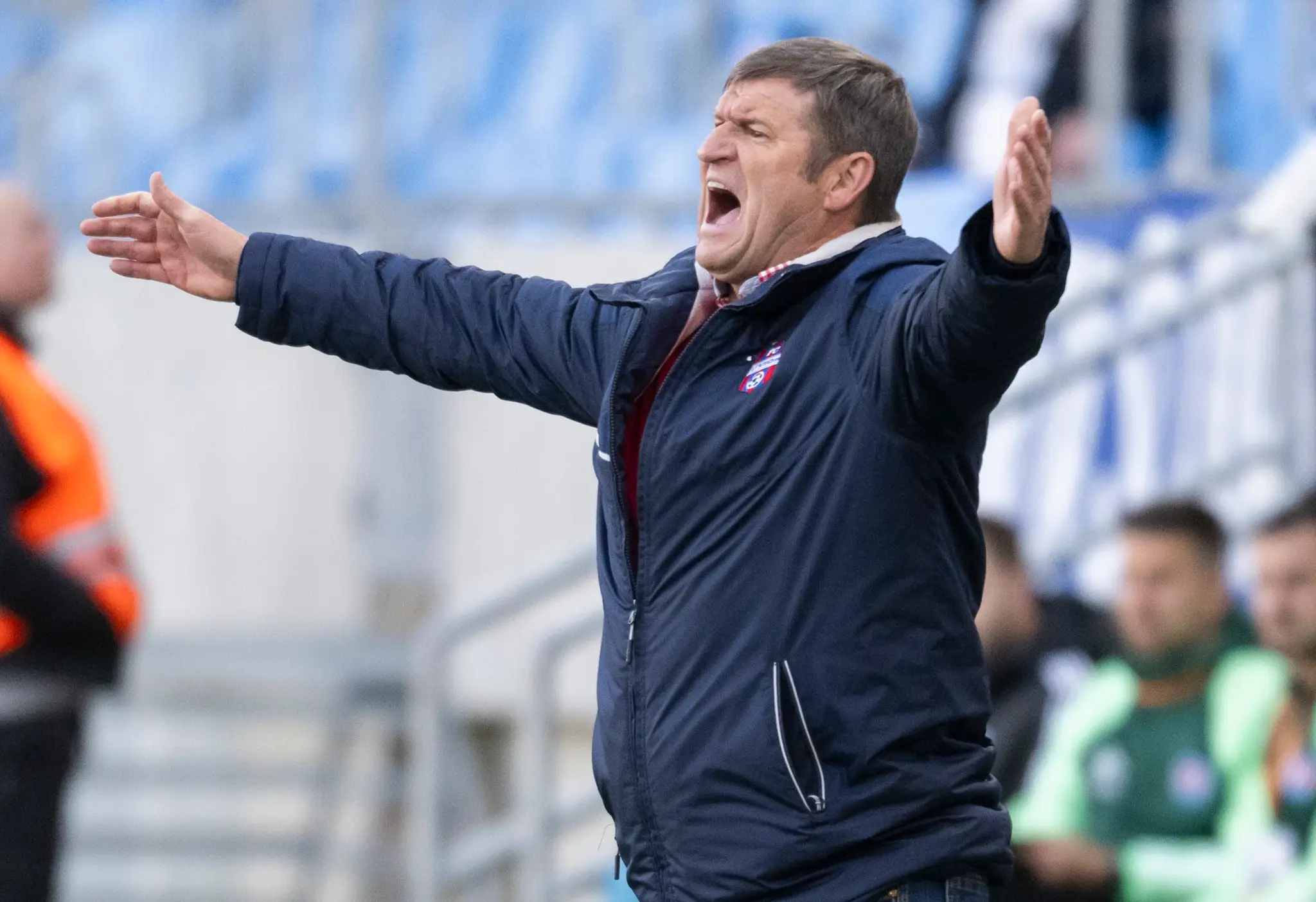 Tréner FC ViOn Zlaté Moravce-Vráble Michal Hipp v 20. kole Niké ligy na pôde Slovana Bratislava.