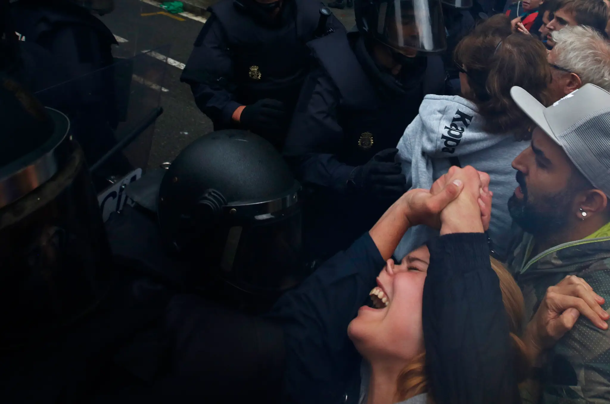 Políca sa snaží zabrániť Kataláncom v účasti na referende o nezávislosti.