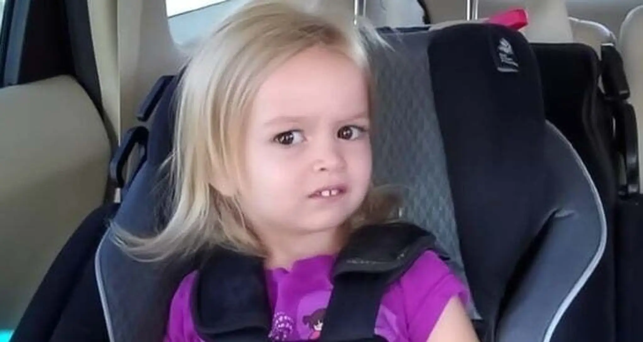 Slávny meme obrázok Sideeying Chloe.