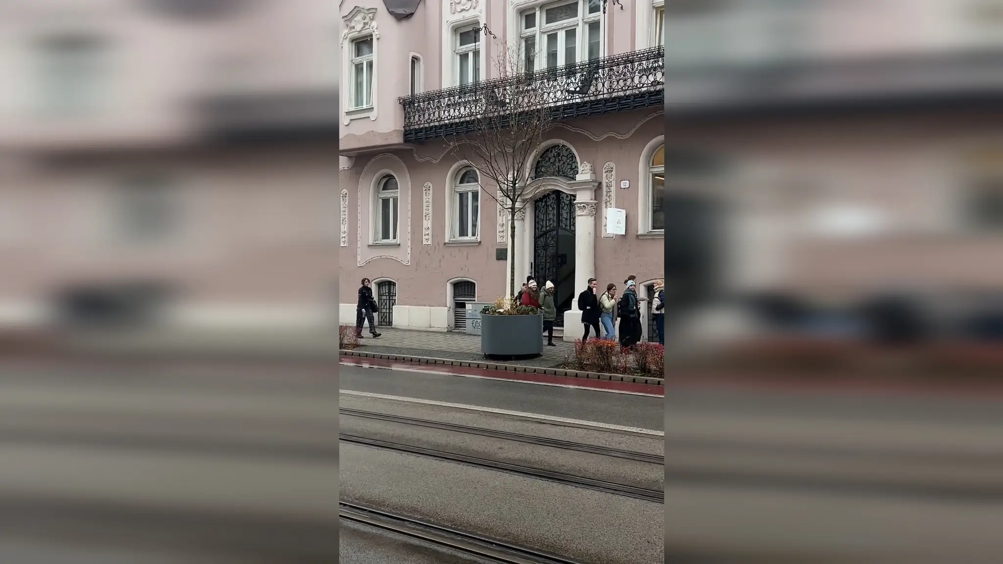 Budovy Univerzity Komenského evakuovali