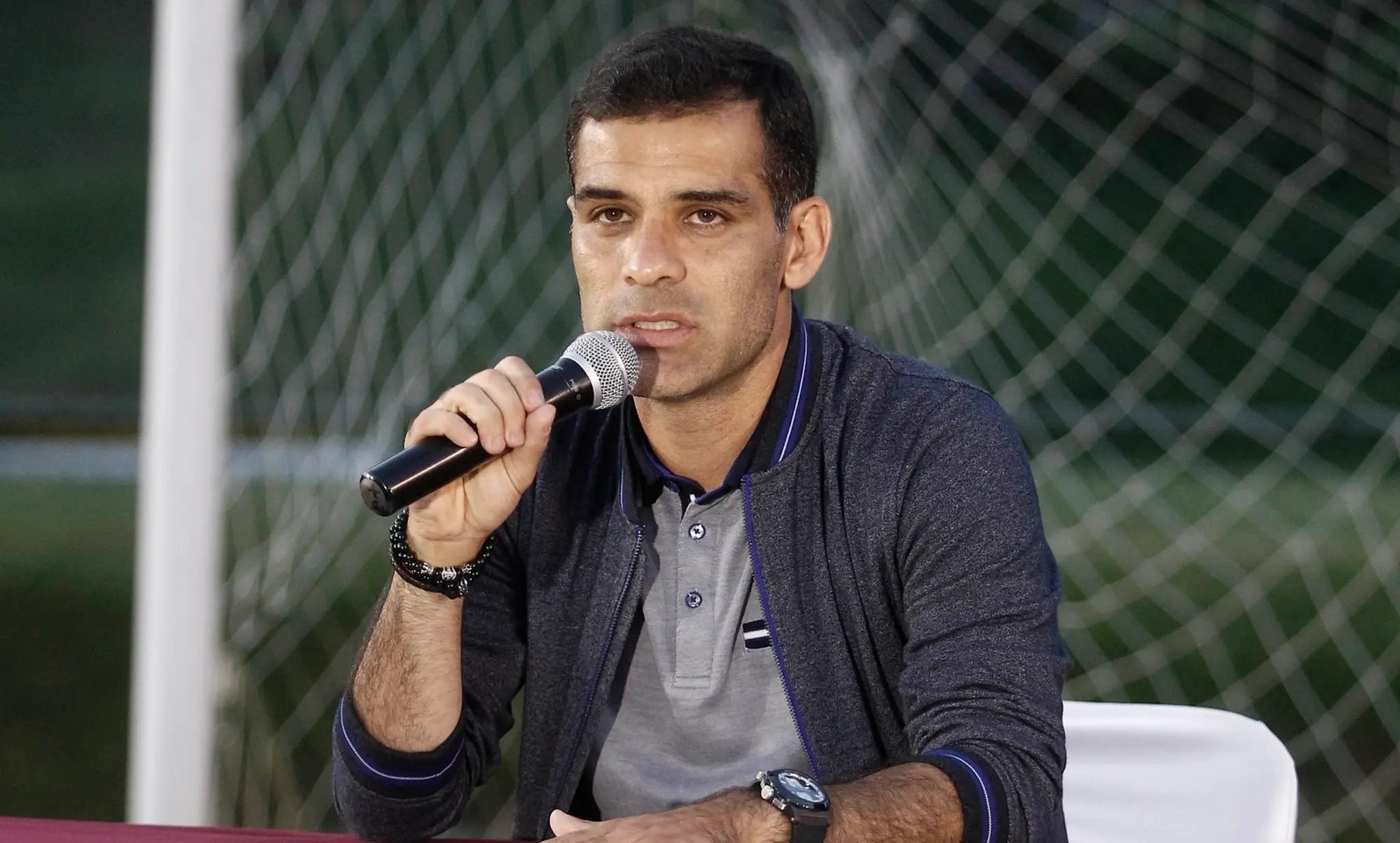 Mexická futbalová hviezda Rafael Márquez Álvarez reční počas tlačovej konferencie v mexickej Guadalajare 9. augusta 2017.