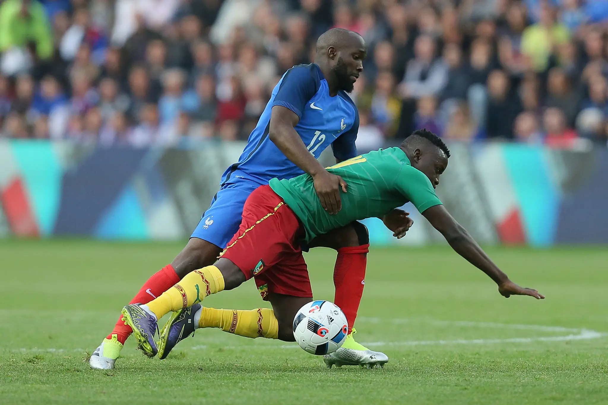 Lassana Diarra (vľavo).