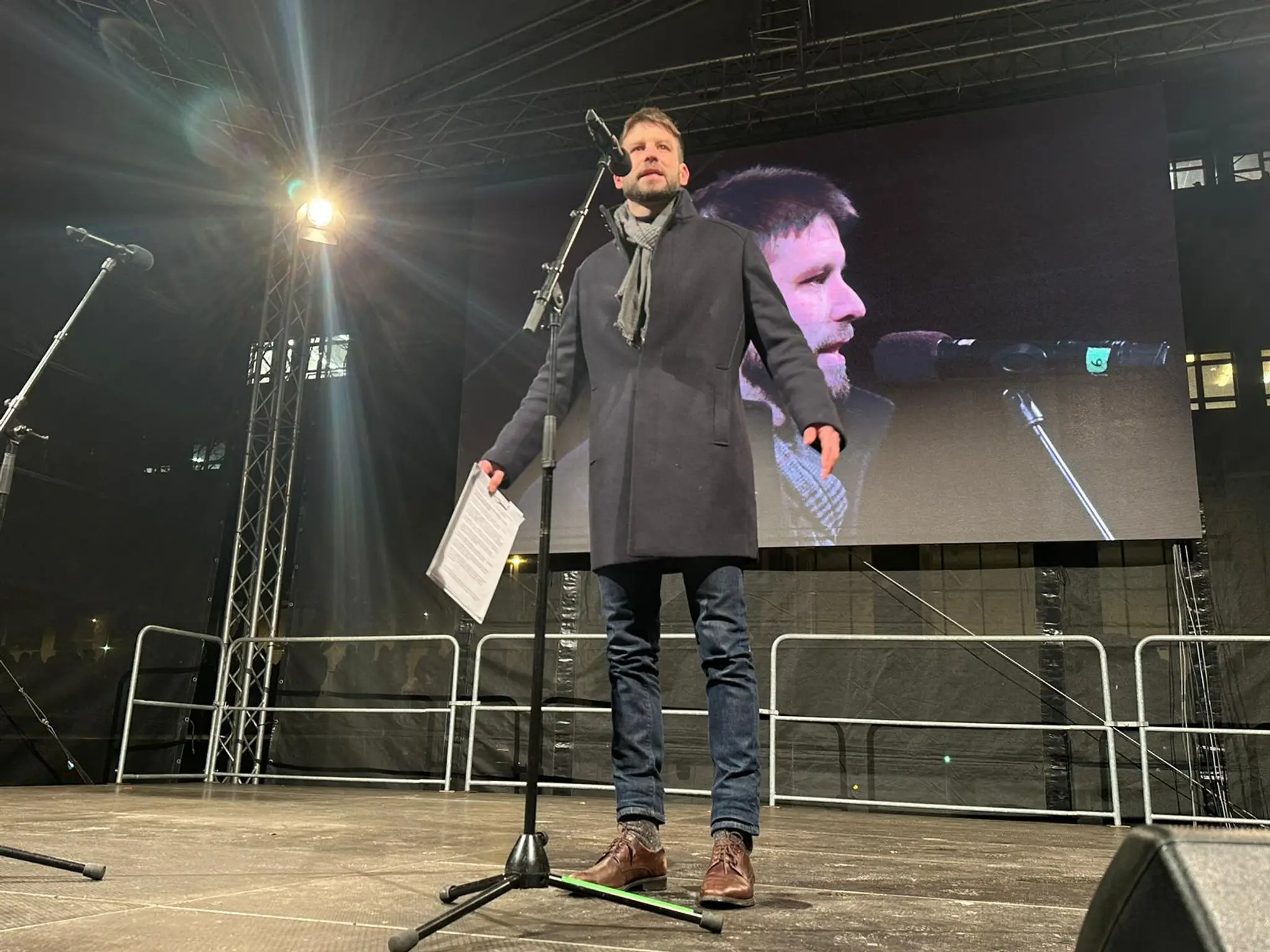 Na protest prišli tisícky ľudí. 
