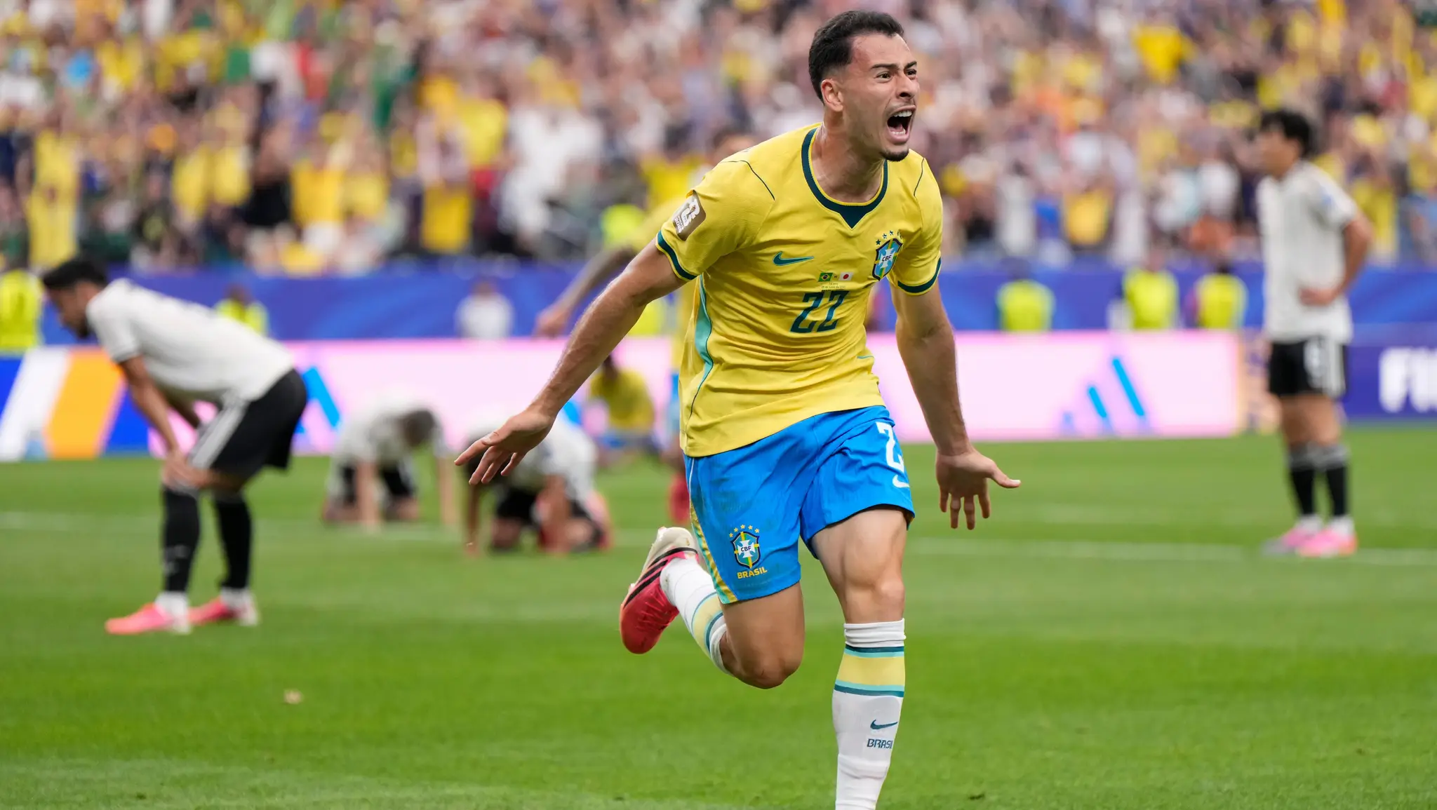 Gabriel Martinelli vystrelil kanárikom postup.