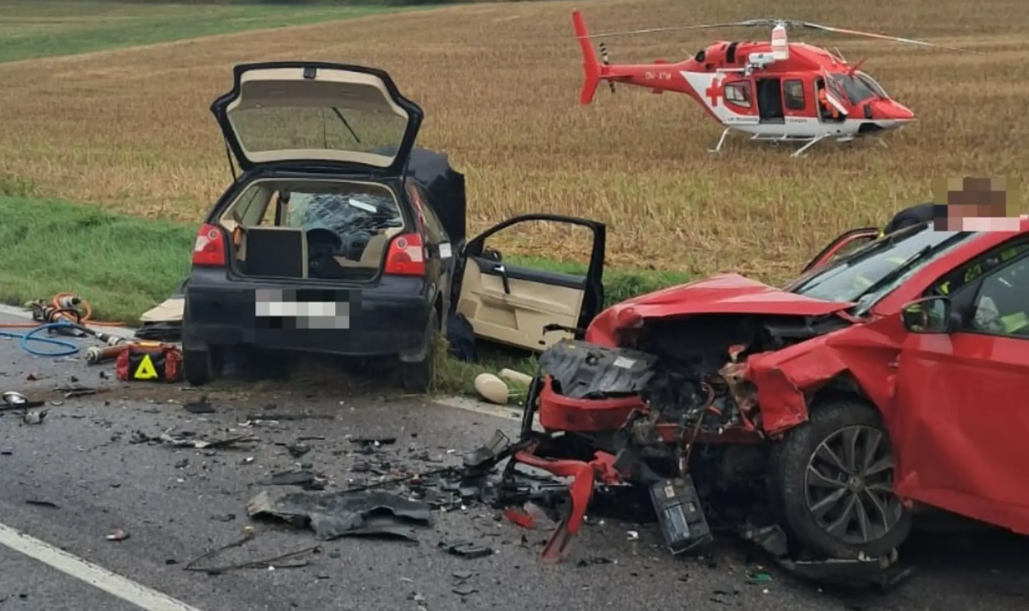 Zrazené autá po nehode v Prešovskom kraji.