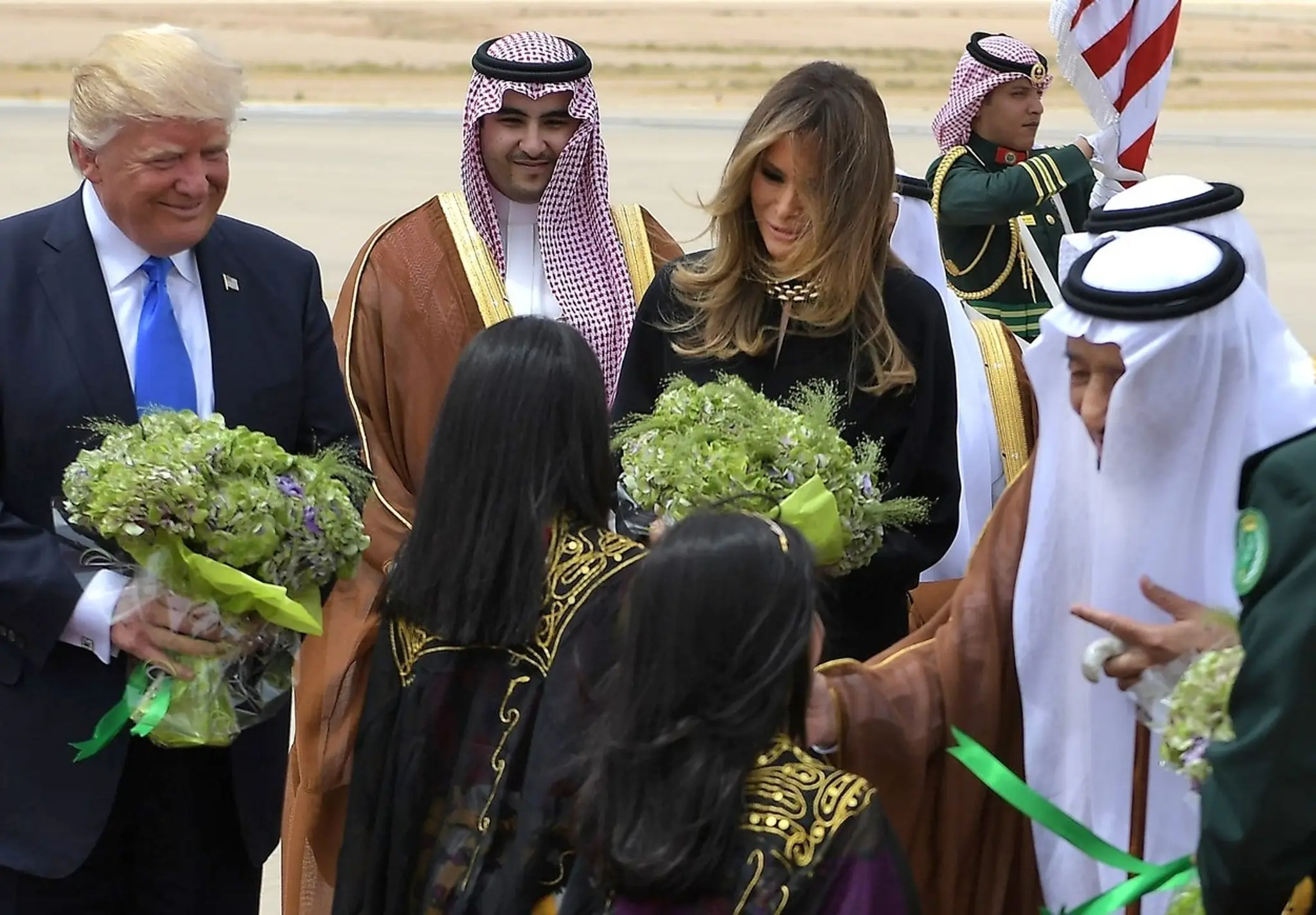 Melania Trumpová prišla bez pokrývky hlavy