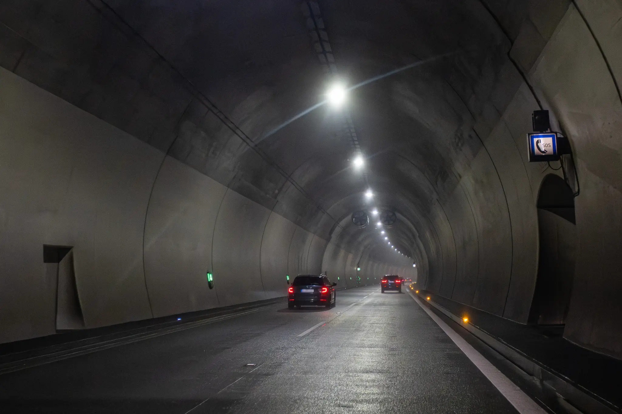 Na fotografii tunel Višňové.