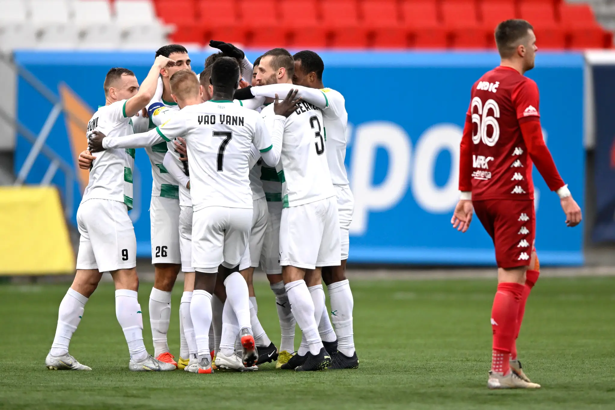 Na snímke Skaličania oslavujú prvý gól v zápase 20. kola Fortuna ligy MFK Skalica - MFK Tatran Liptovský Mikuláš.