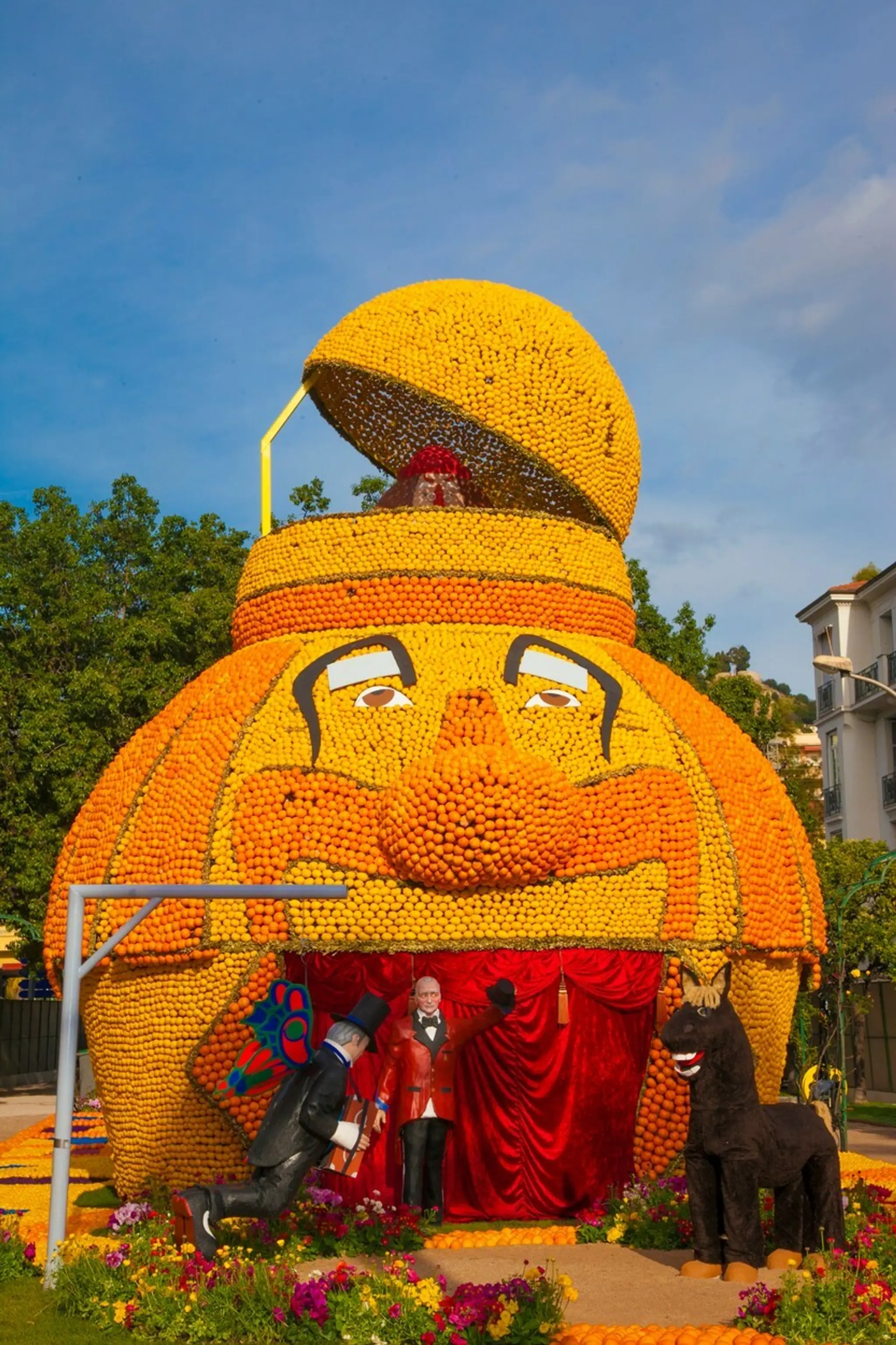 Citrusový festival v Mentone.