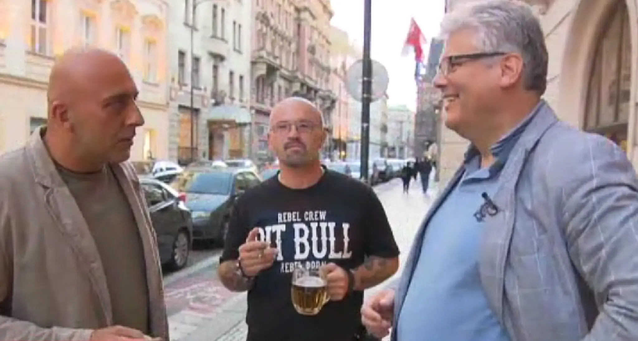 Minister pri debate s fajčiarmi.